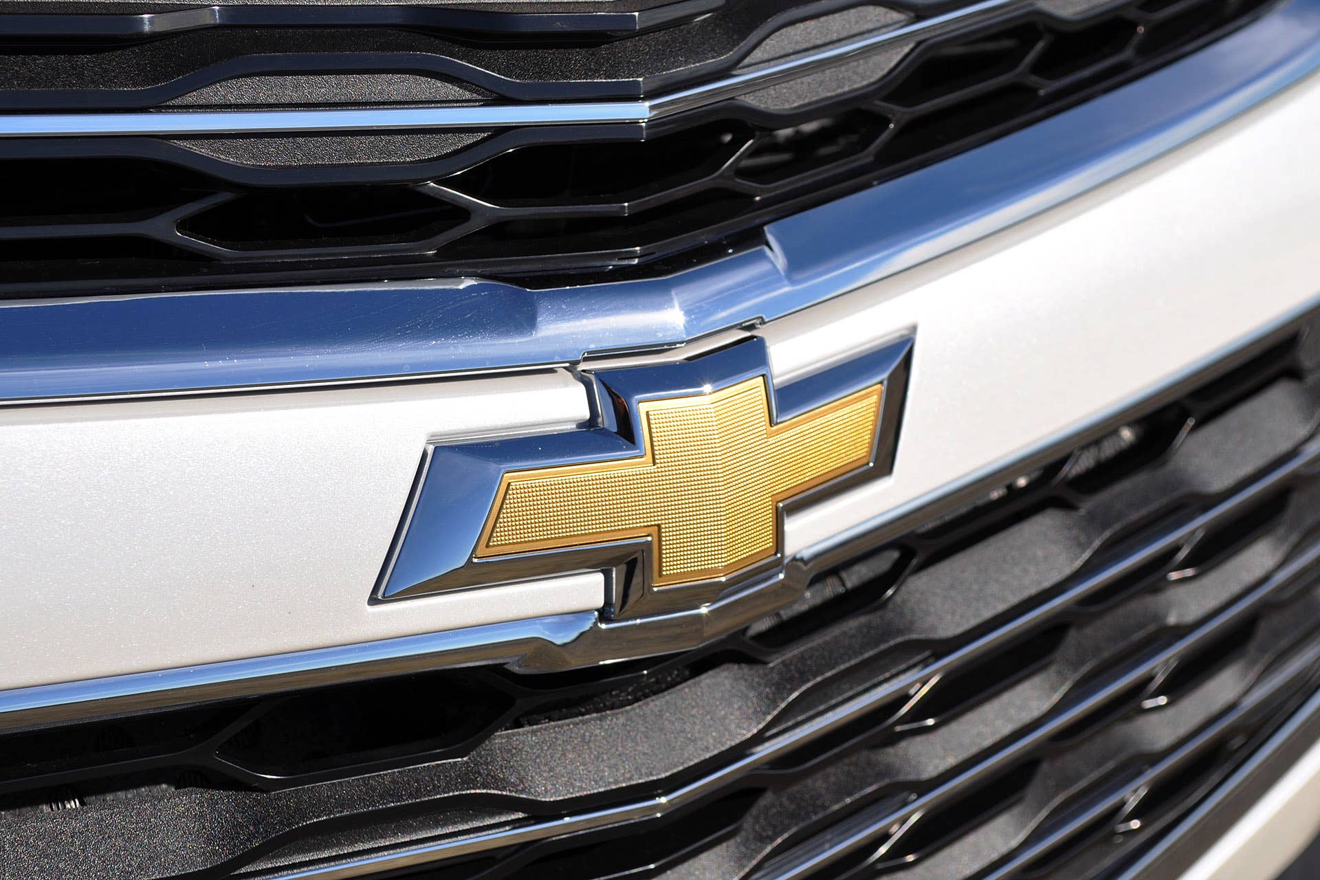 2016 Chevrolet Malibu Hybrid badge