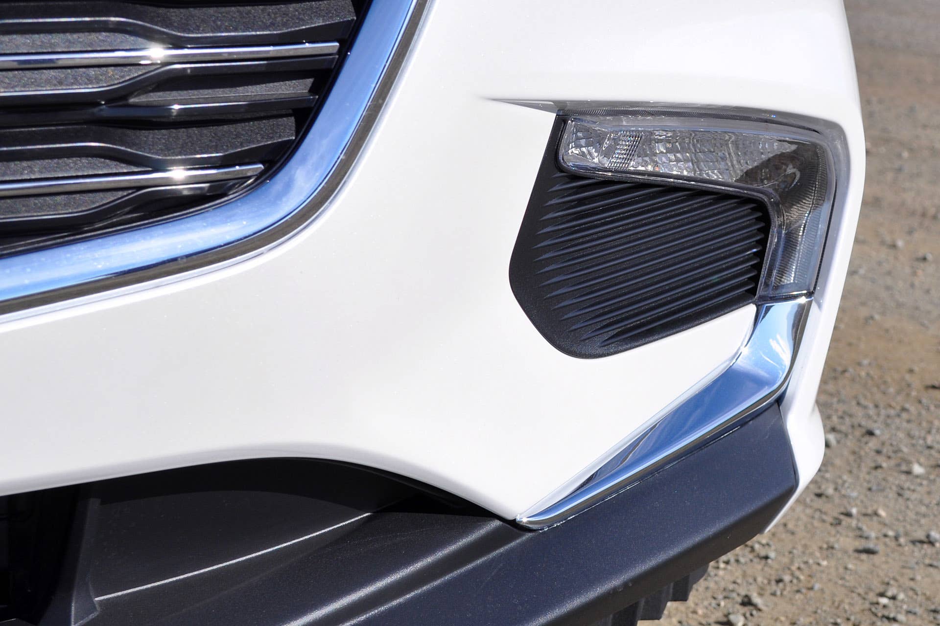 2016 Chevrolet Malibu Hybrid front fascia