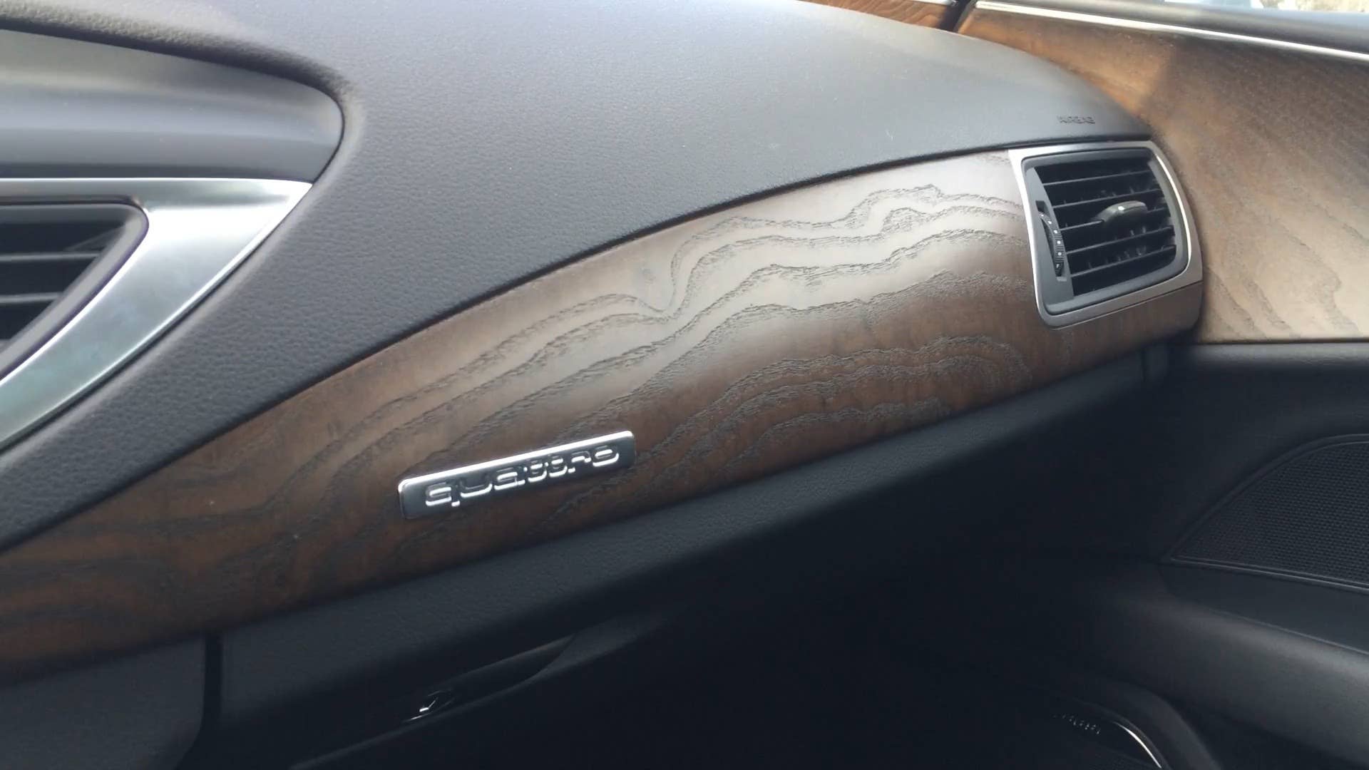 We take a closer look at an Audi A7 interior featuring Fine Grain Ash Natural Brown Wood inlays across the dash and door panels.