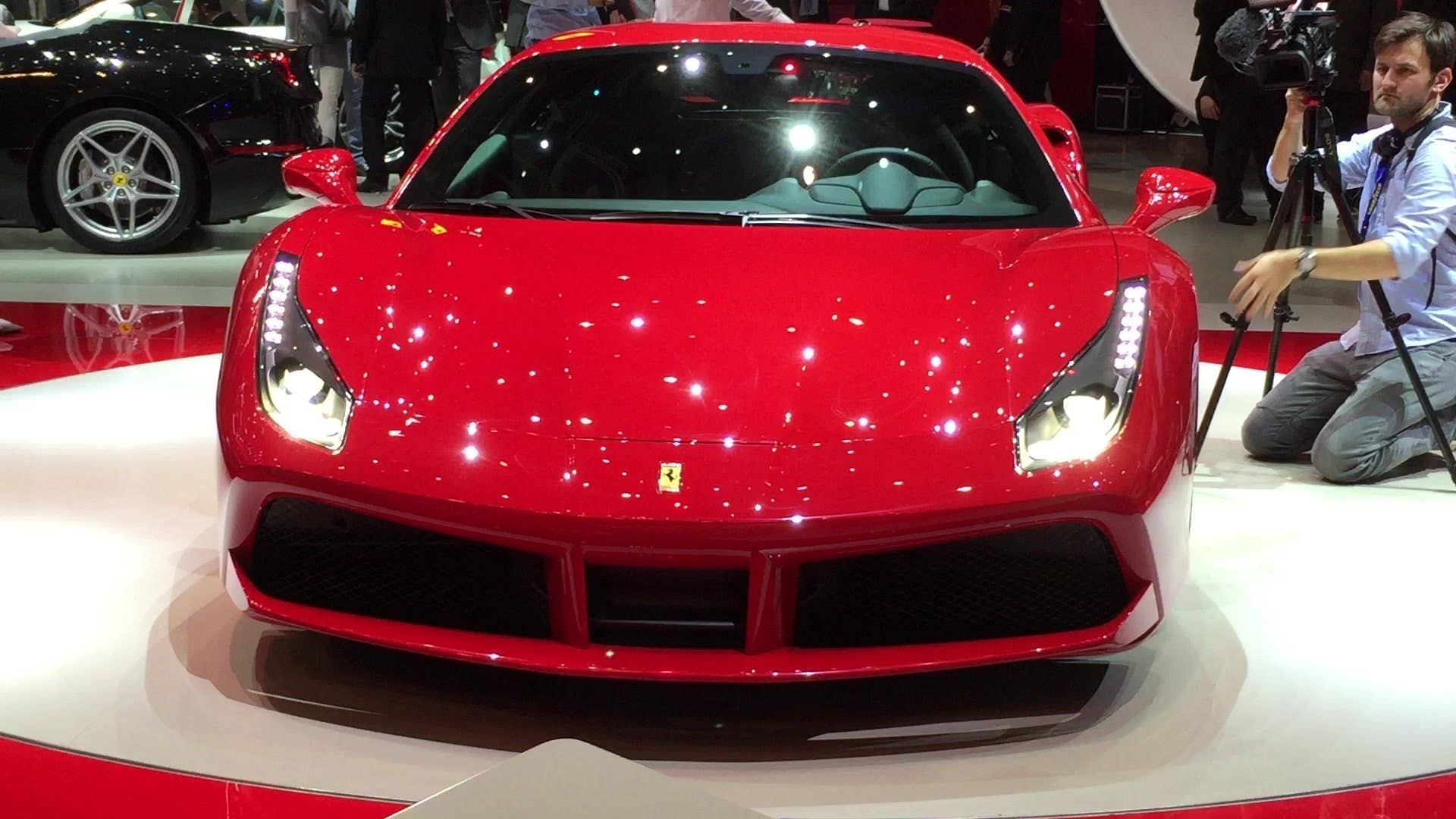 A look at the Ferrari 488 GTB from the 2015 Geneva Motor Show.