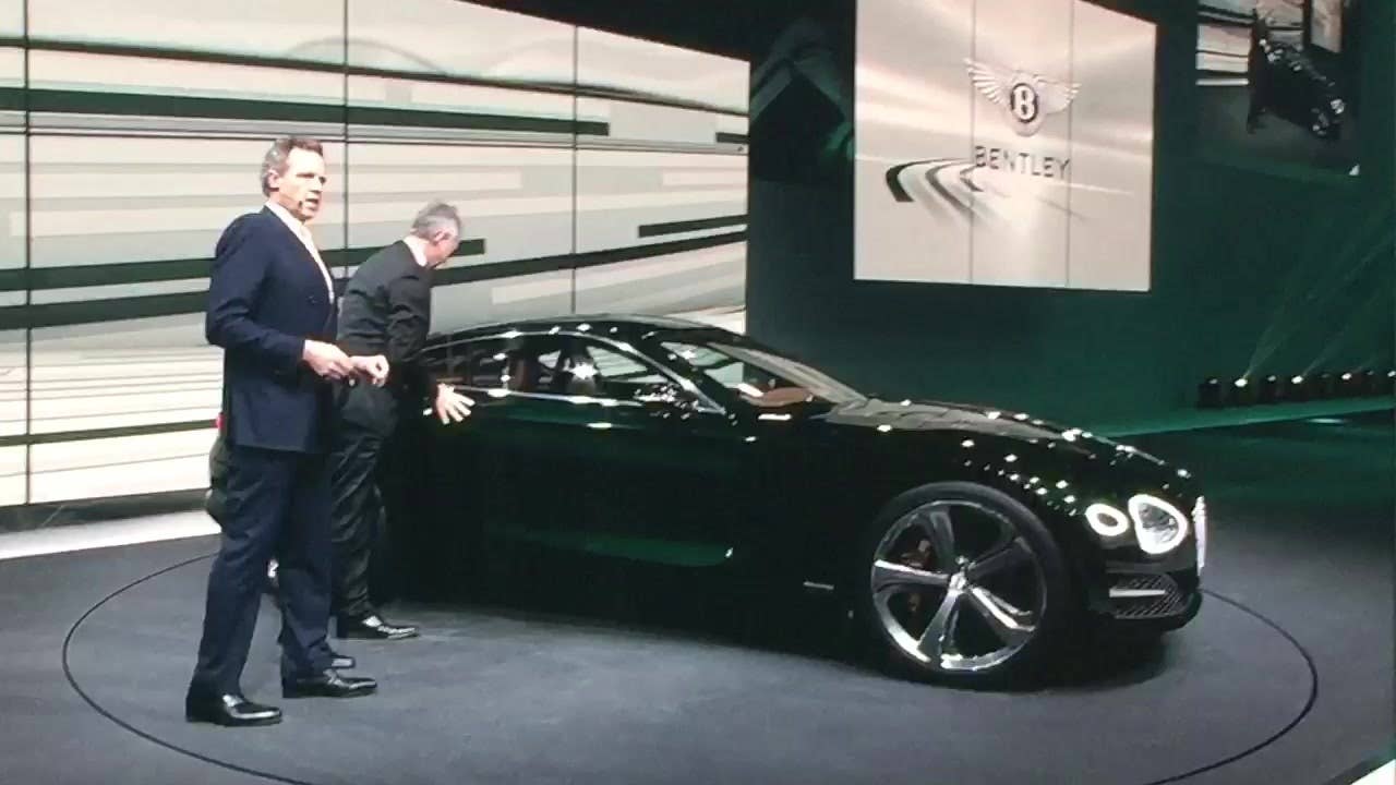 Bentley rolled out its newest concept car, the EXP 10 Speed 6, at the Volkswagen Group Night press conference that precedes the Geneva Motor Show.