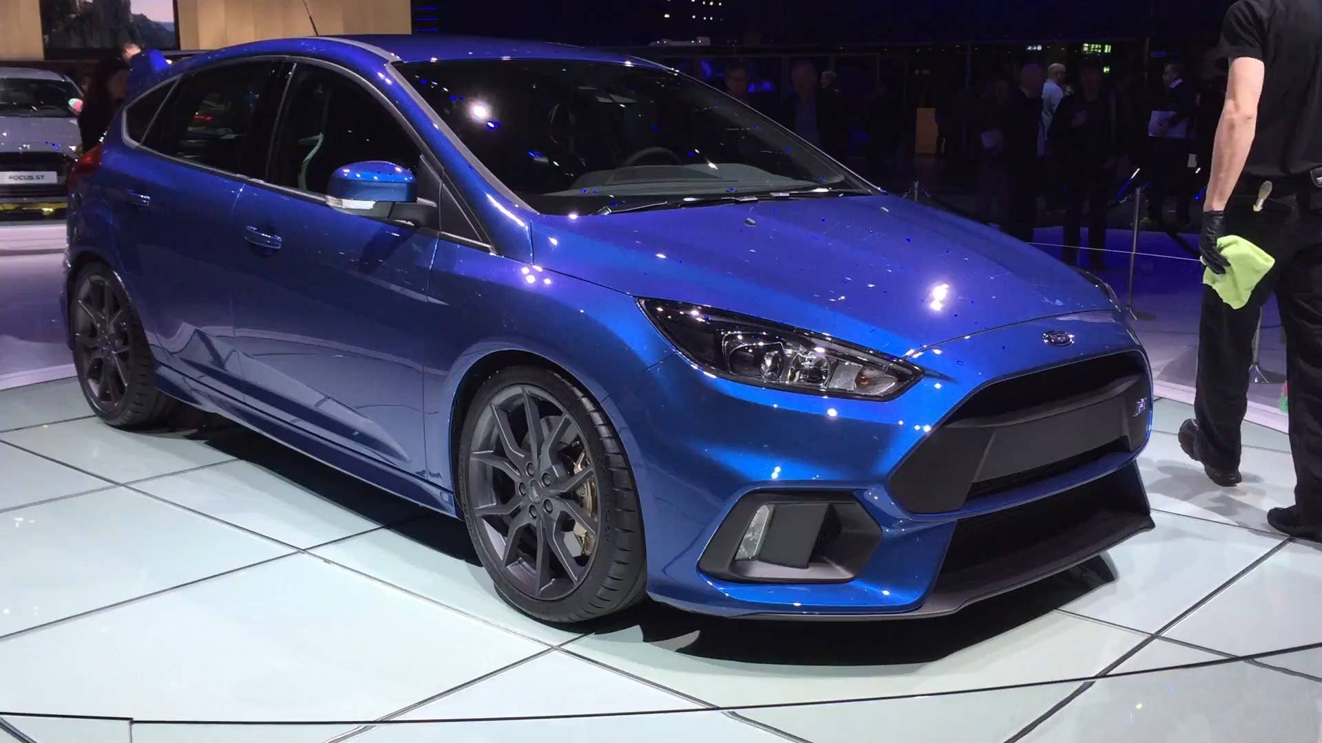 A look at the 2016 Ford Focus RS at the 2015 Geneva Motor Show.