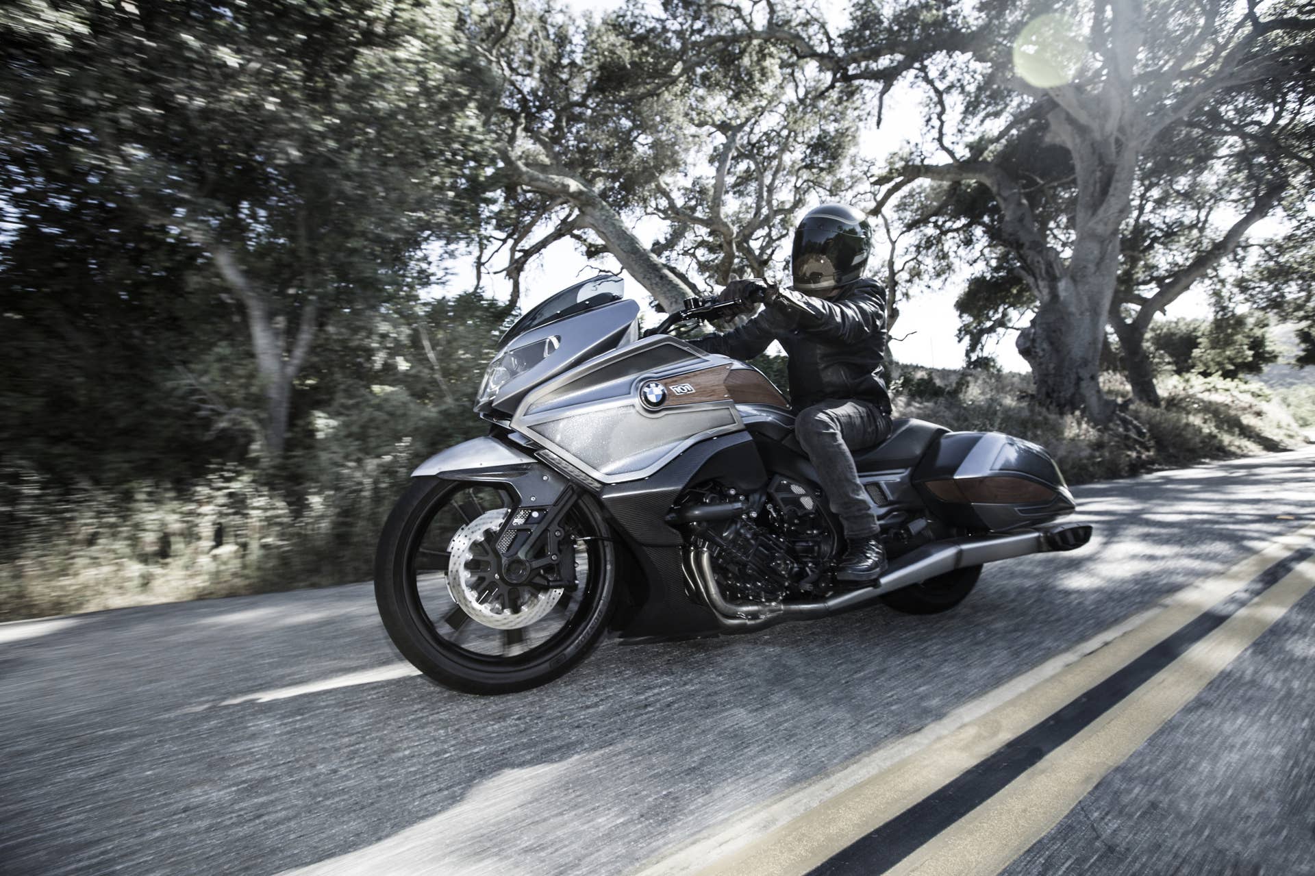 BMW Motorrad Concept 101 moving