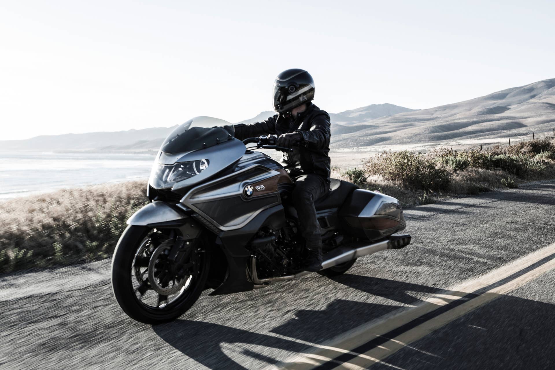 BMW Concept 101 moving front 3/4