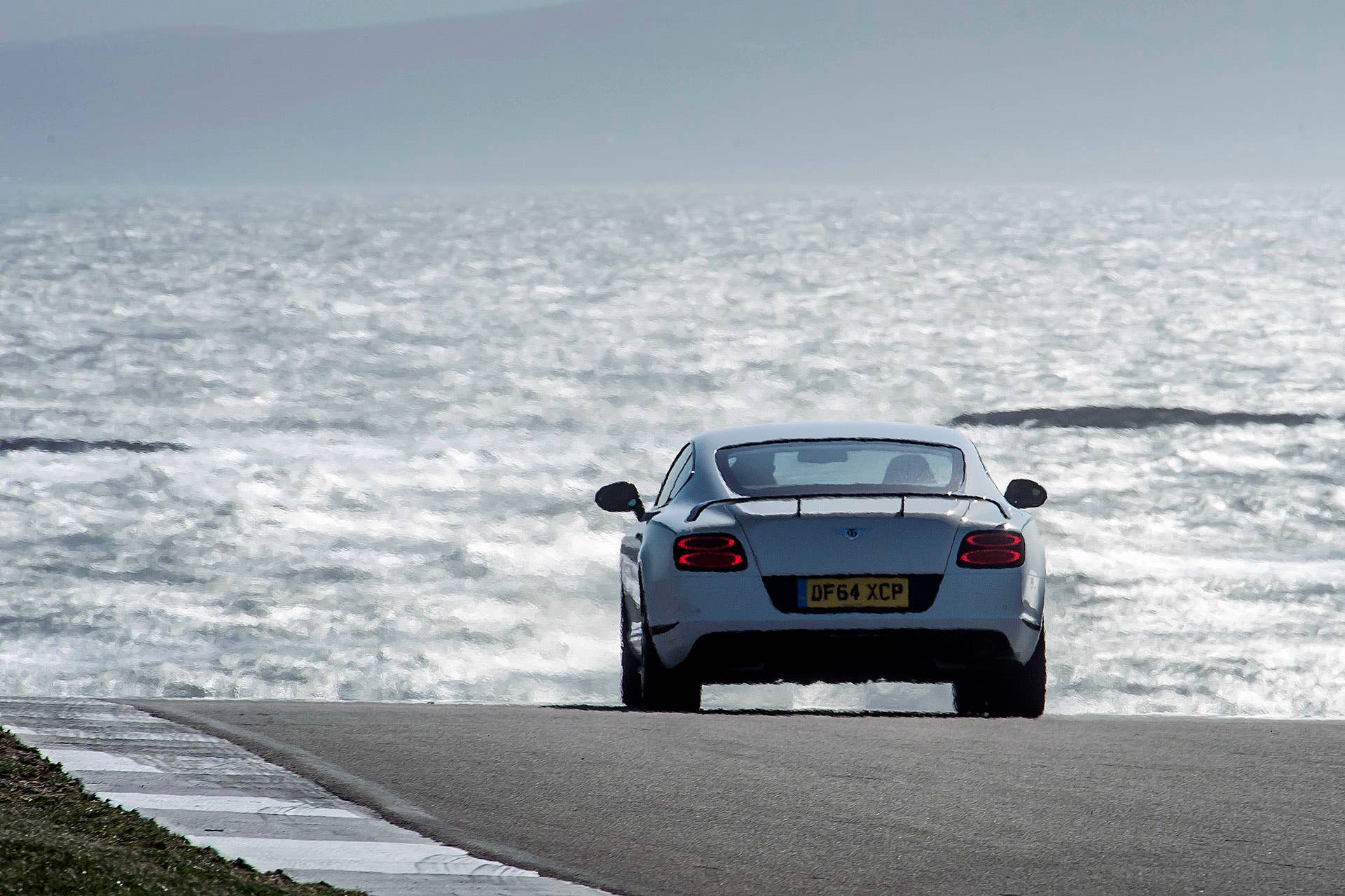 2015 Bentley Continental GT3-R on track