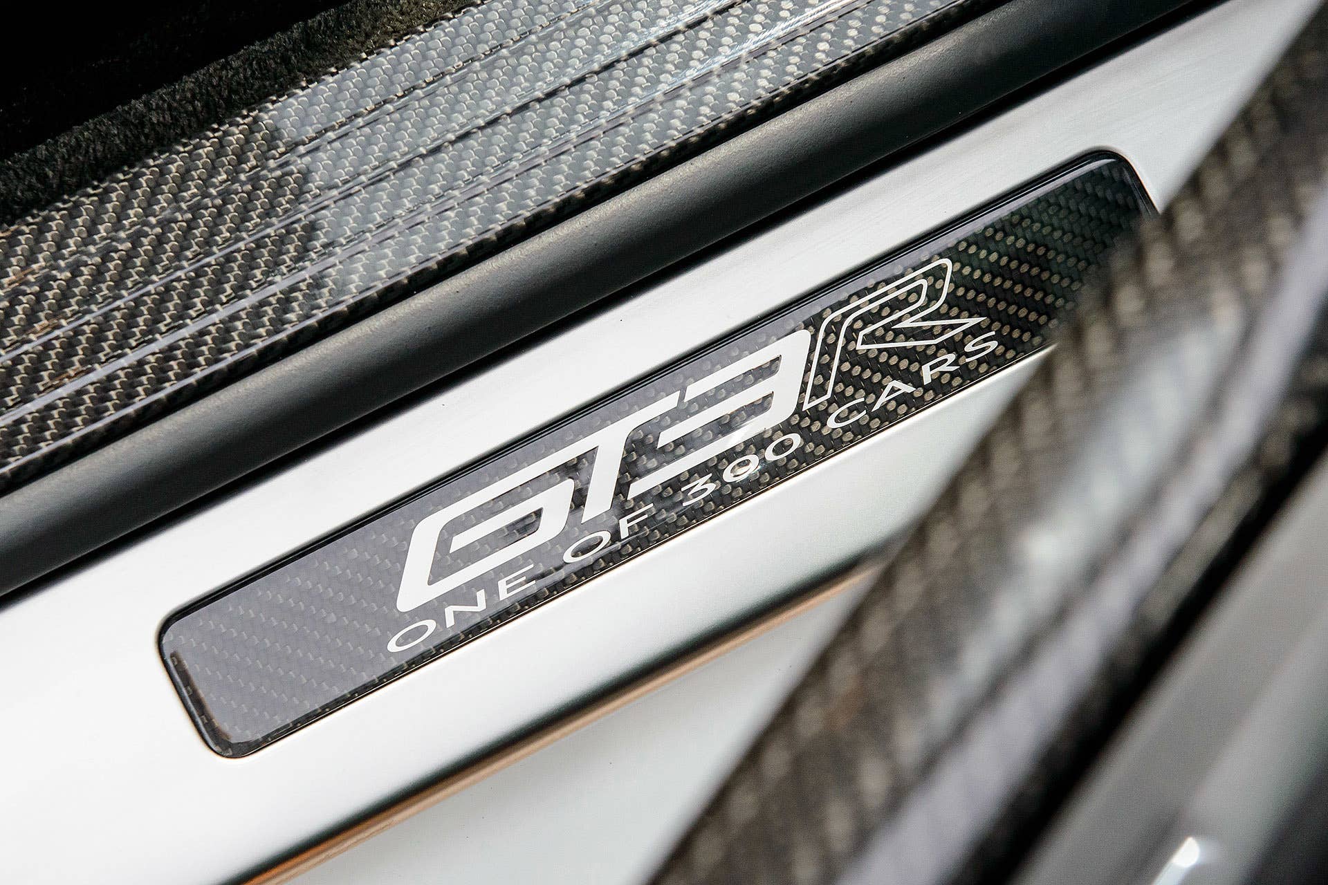 2015 Bentley Continental GT3-R sill plate