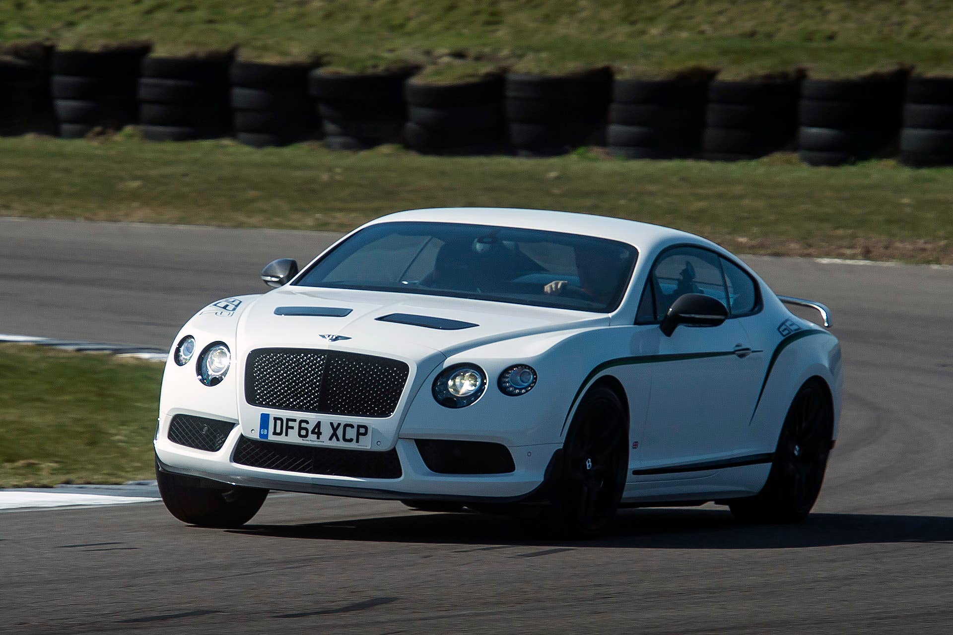2015 Bentley Continental GT3-R on track