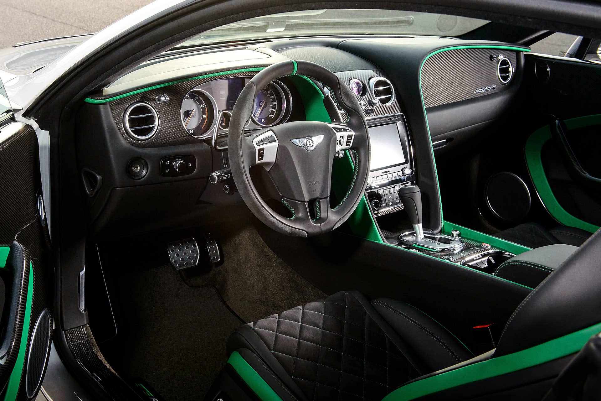 2015 Bentley Continental GT3-R interior