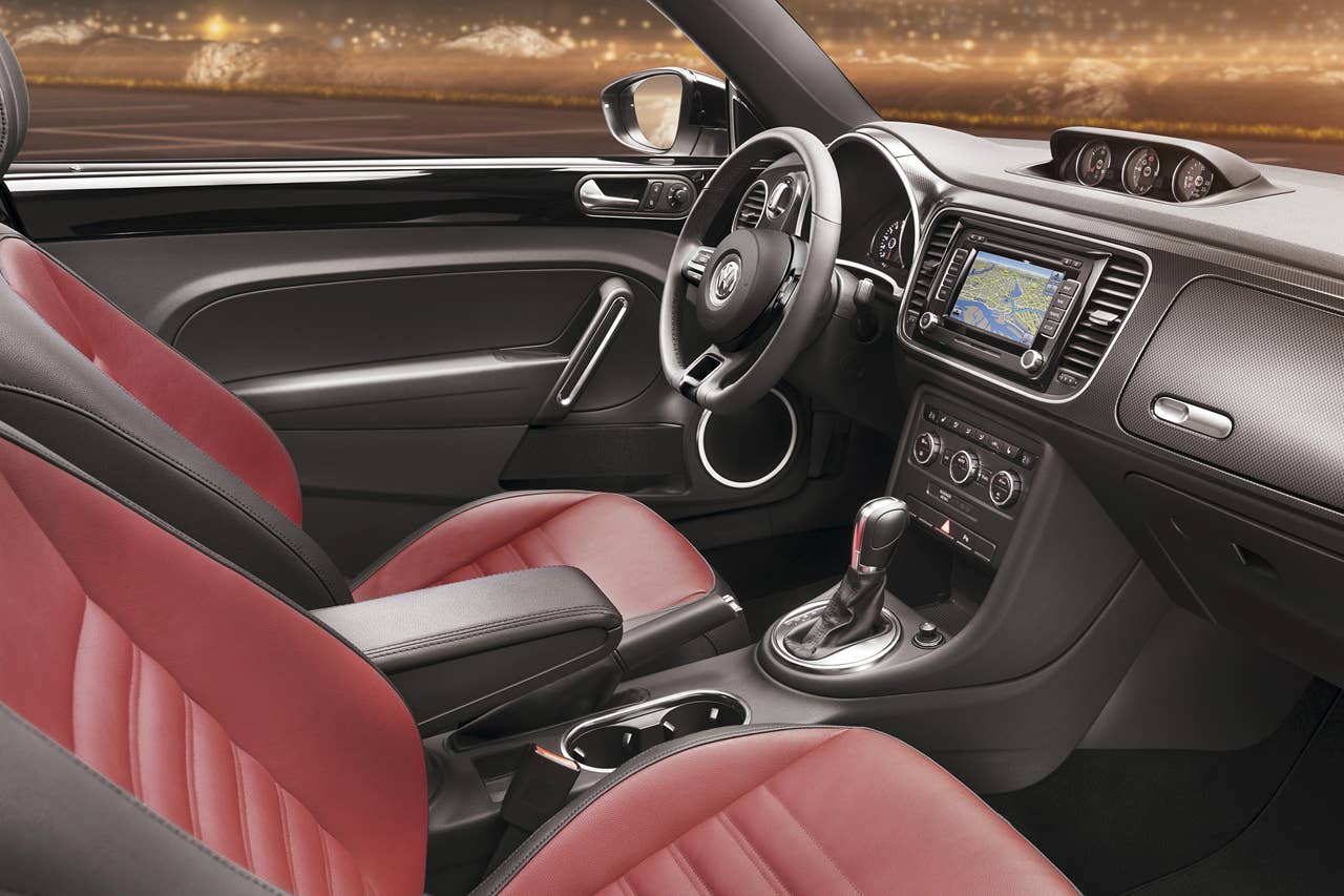 2012 Volkswagen Beetle interior