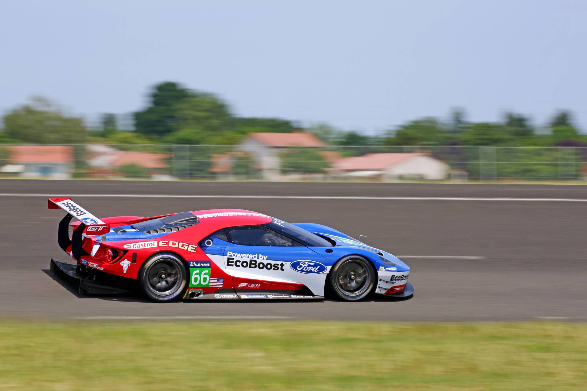Ford GT LM GTE Pro on track side rear 3/4