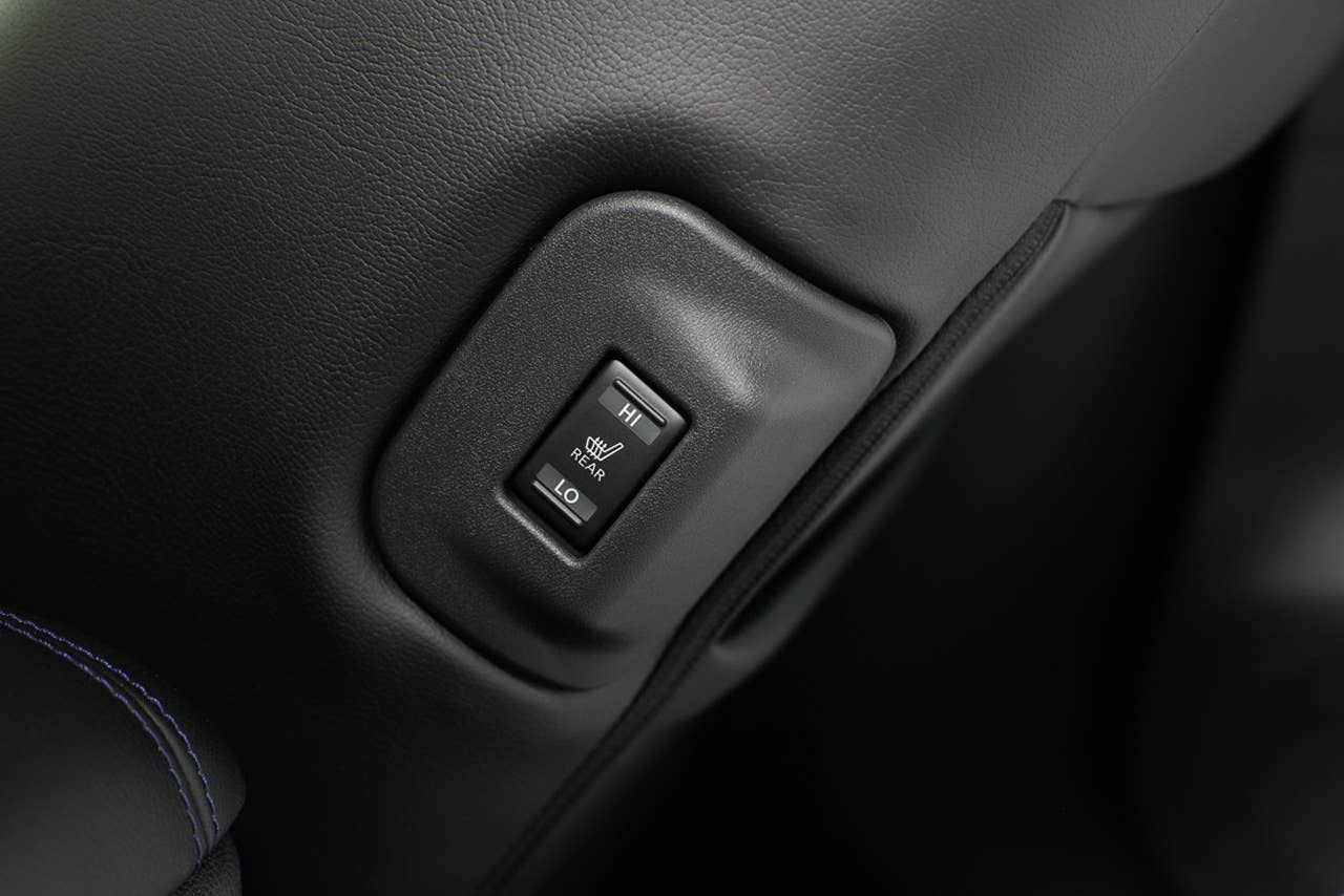 2013 Nissan Leaf interior