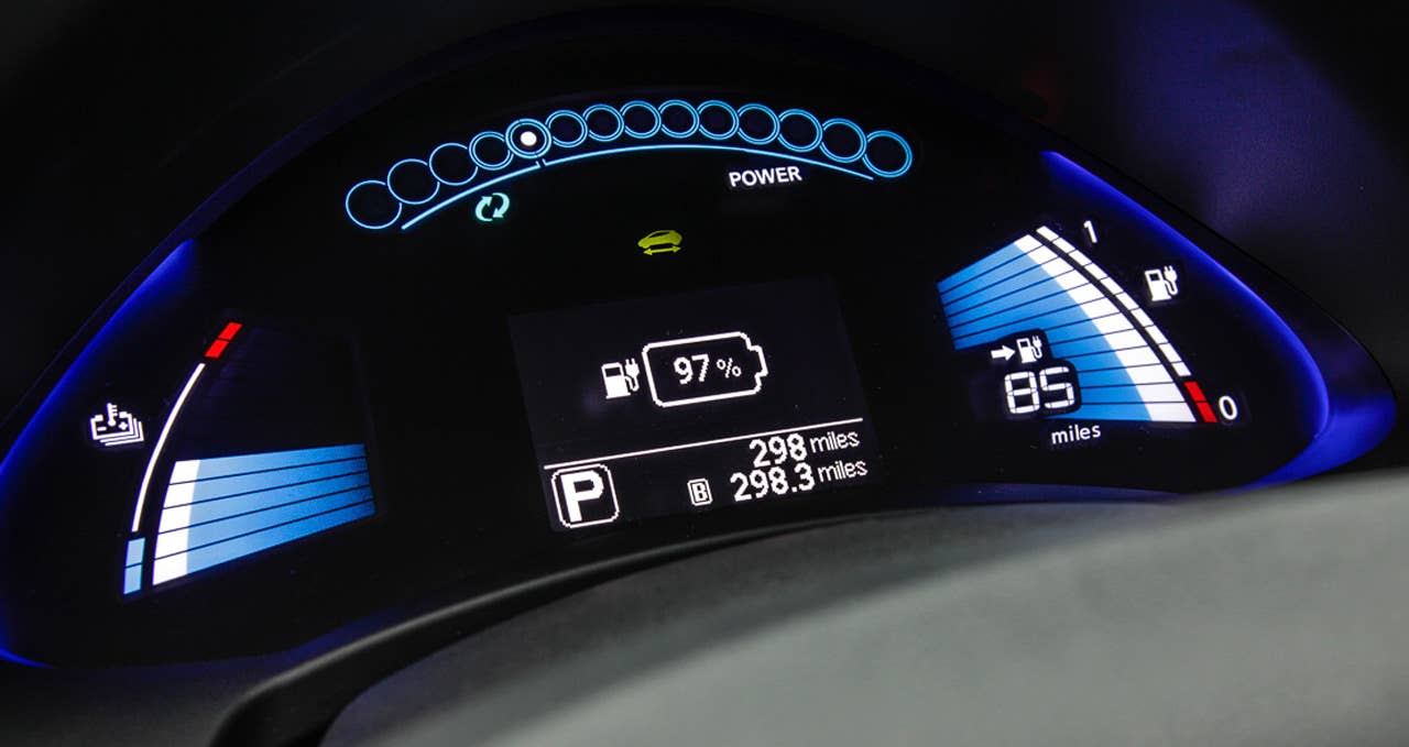 2013 Nissan Leaf dash