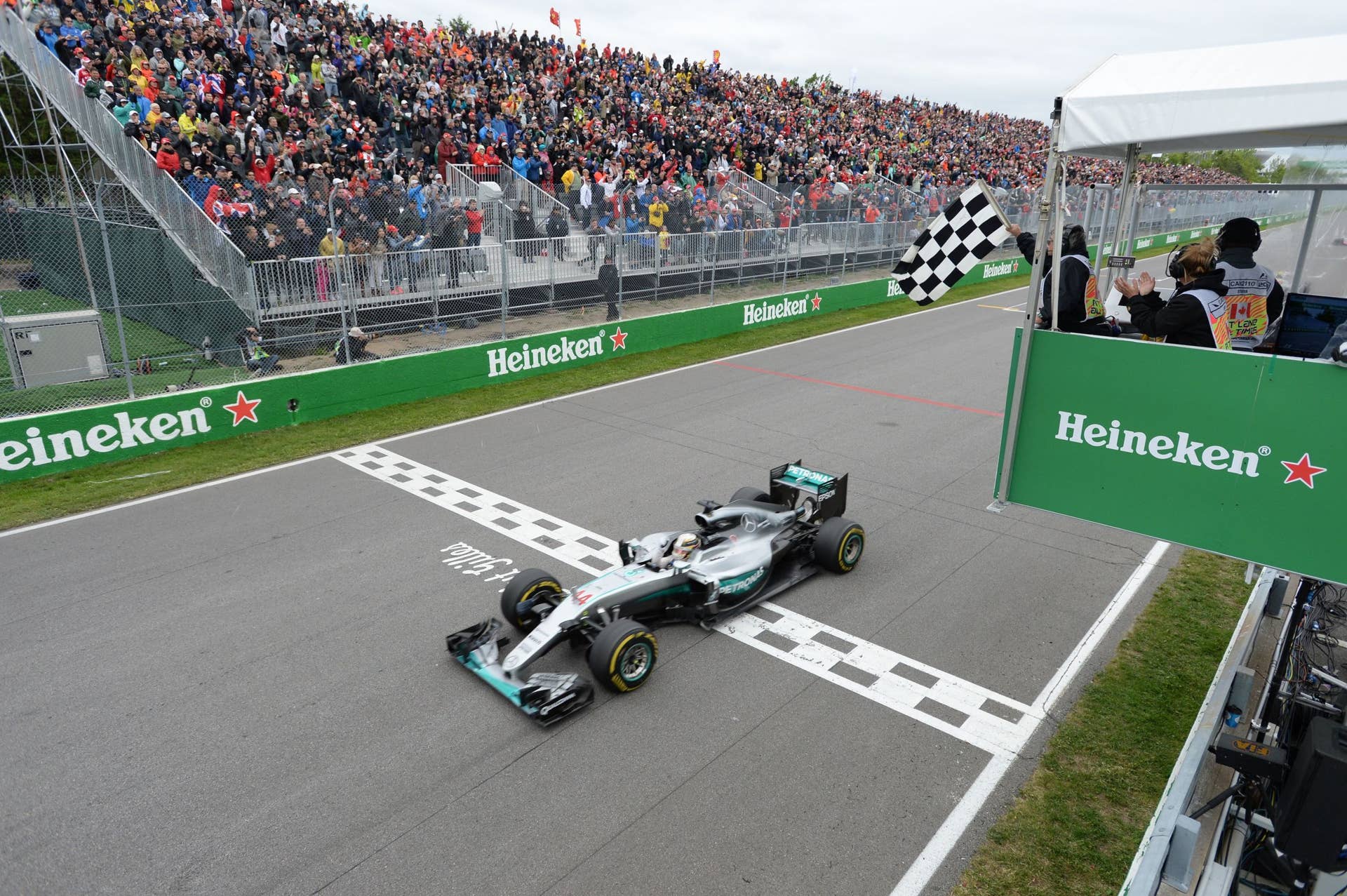 AUTO-PRIX-F1-CAN-RACE