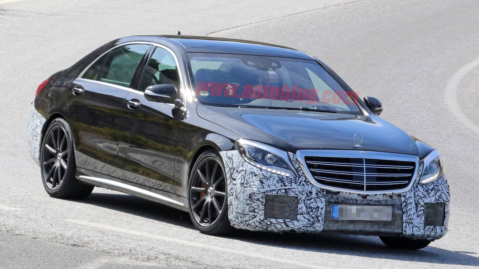 2018 Mercedes-AMG S63 Sedan Spy Shots Three Quarter Front End