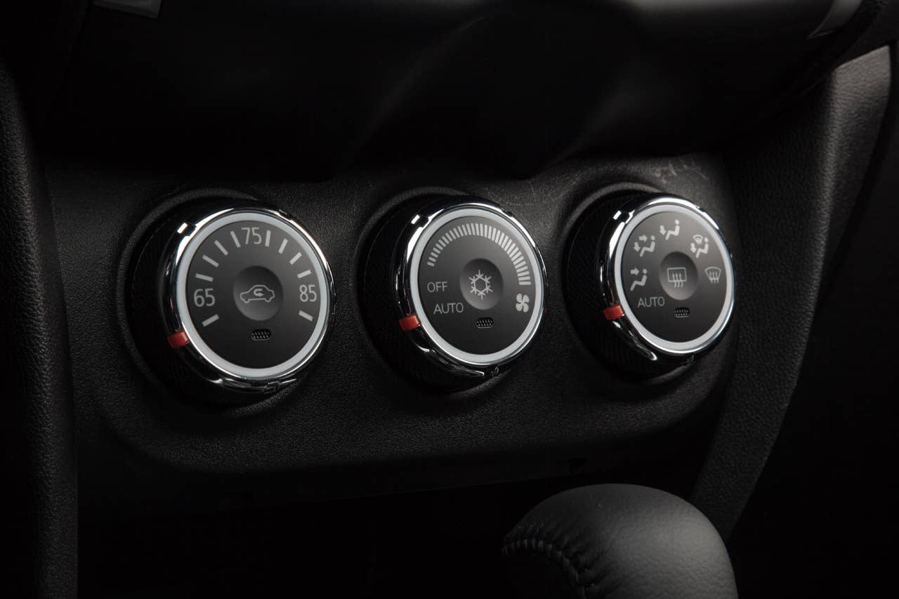 2013 Mitsubishi Outlander Sport SE Interior
