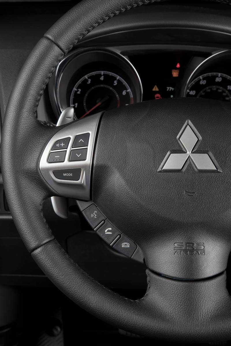 2013 Mitsubishi Outlander Sport SE Interior