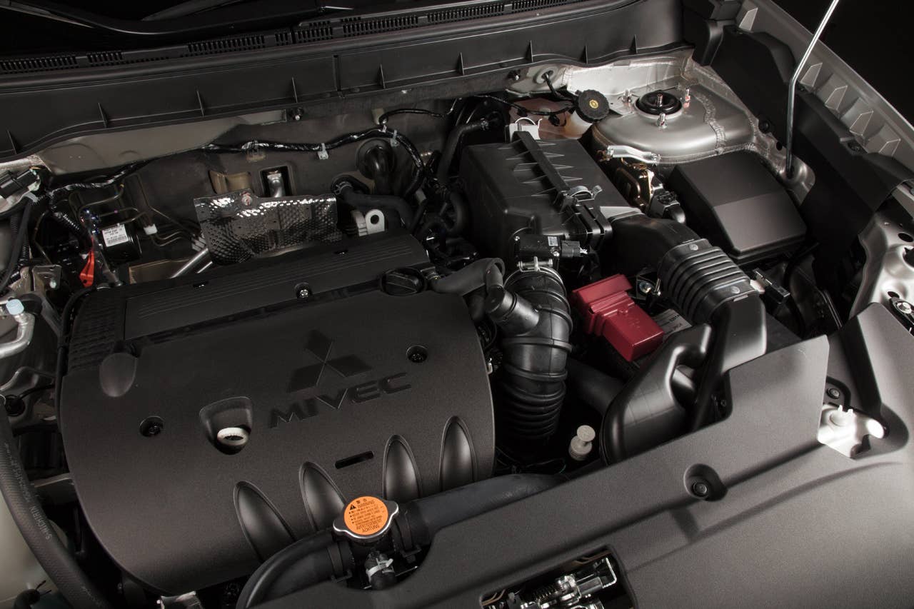 2013 Mitsubishi Outlander Sport SE Interior
