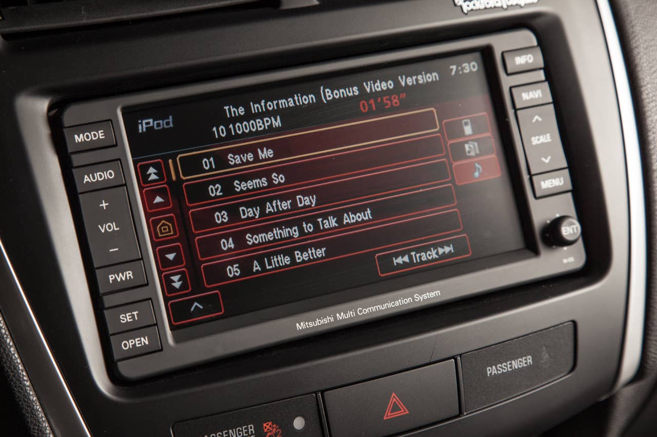 2013 Mitsubishi Outlander Sport SE Interior