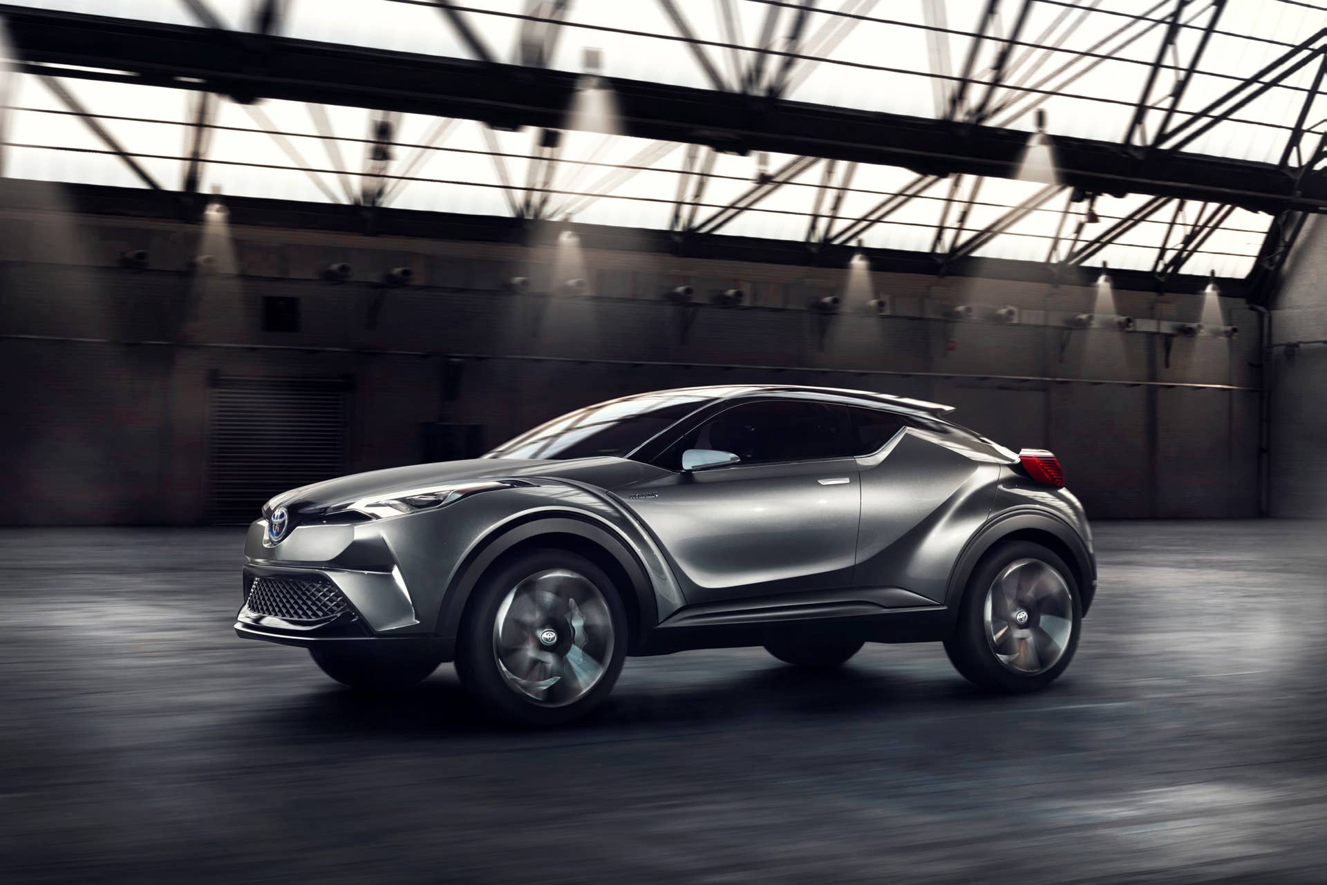 toyota c-hr side front