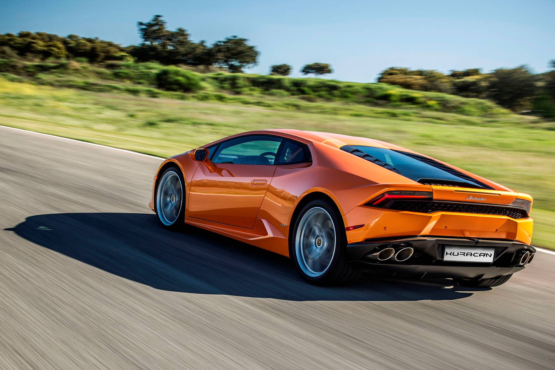 2016 Lamborghini Huracan LP610-4 rear 3/4