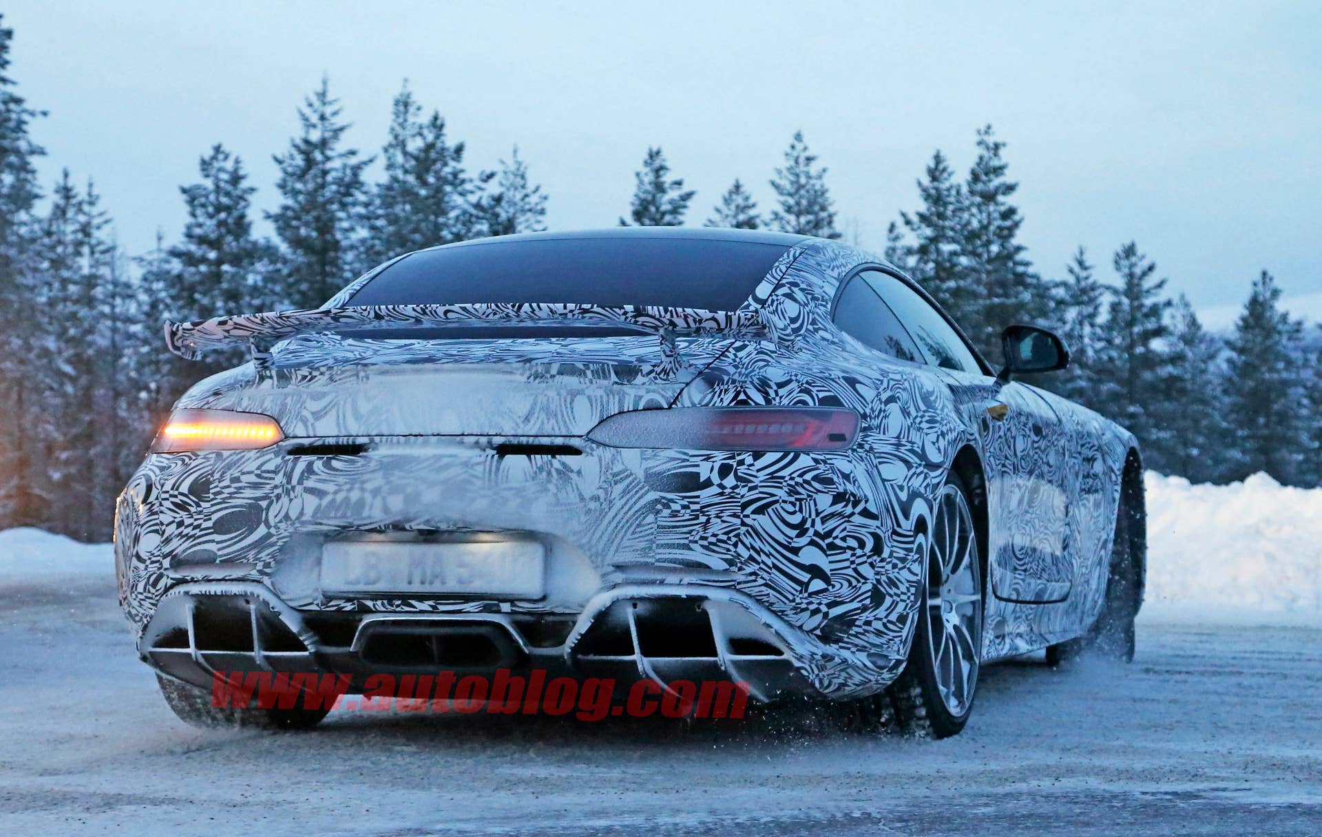 Mercedes-AMG GT R cold spied rear 3/4