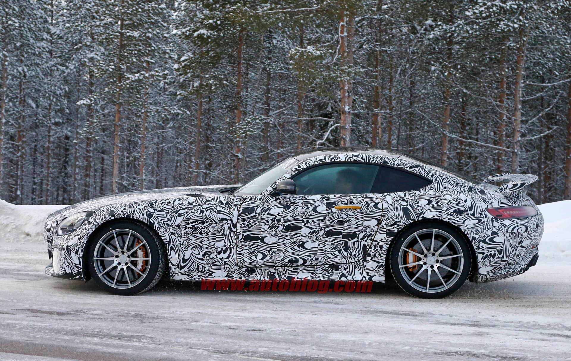 Mercedes-AMG GT R cold weather testing profile