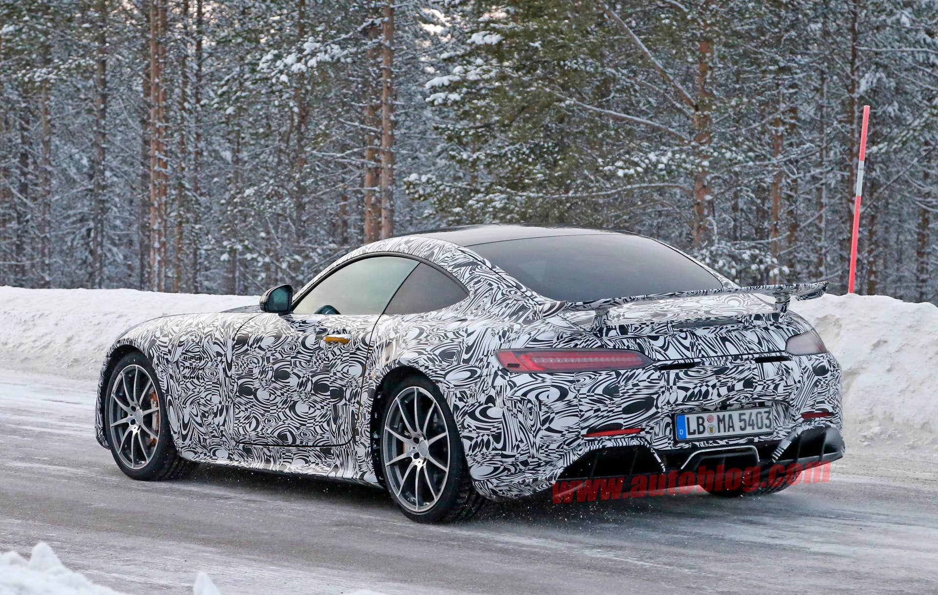 Mercedes-AMG GT R prototype spied rear 3/4