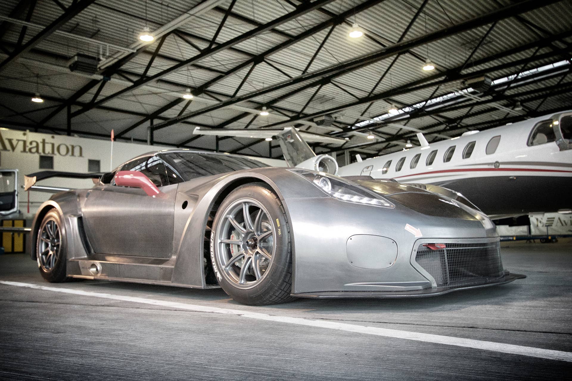 Callaway Corvette C7 GT3-R hangar