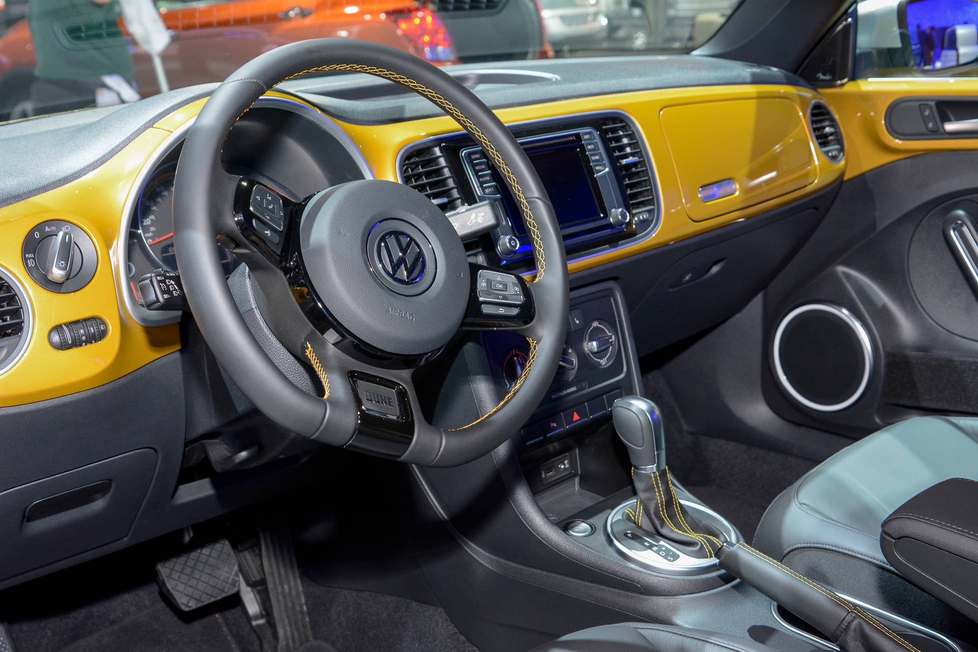 interior volkswagen beetle dune color