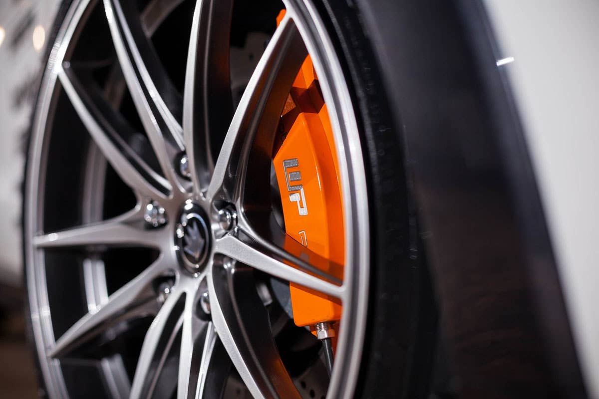 modded honda hr-v wheel detail