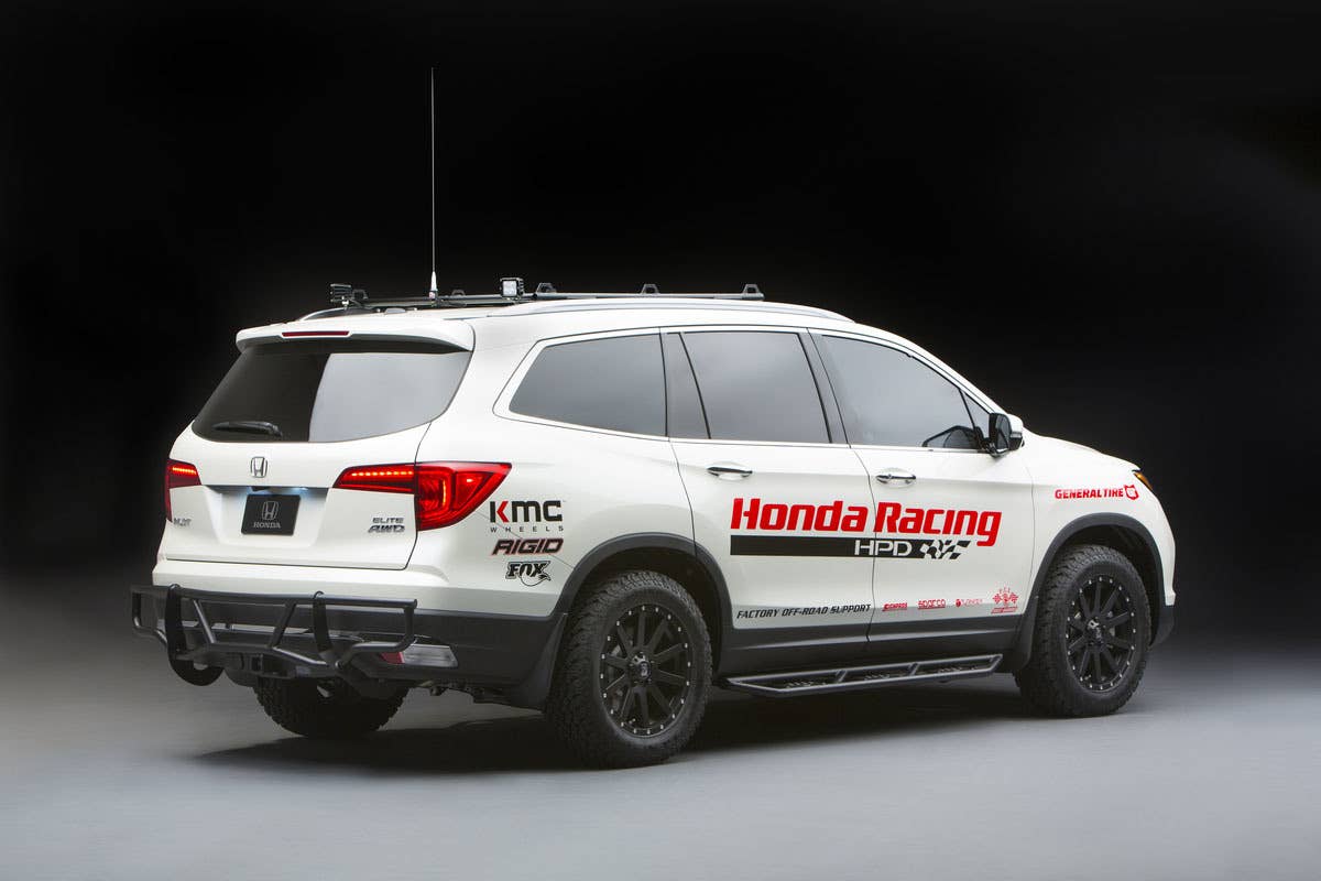 honda pilot baja chase vehicle rear