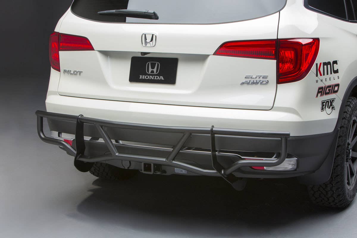 honda pilot baja chase vehicle rear detail