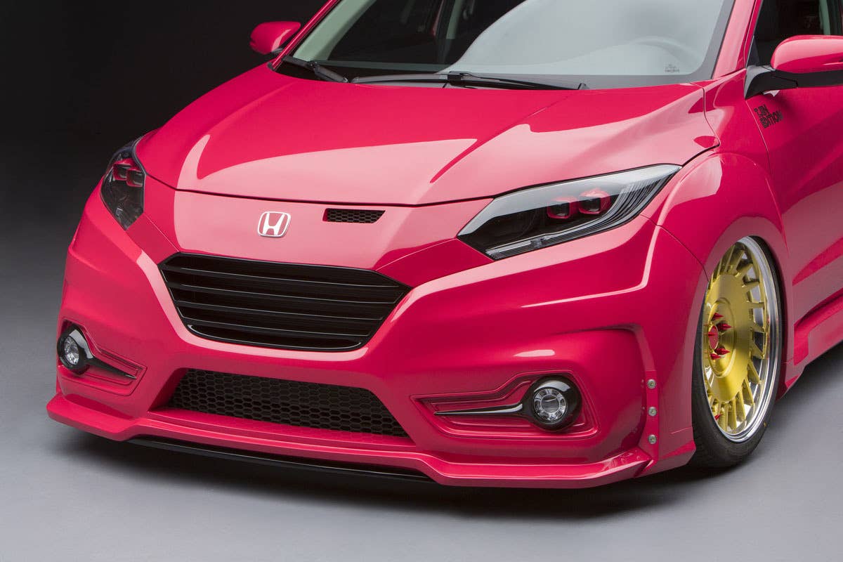 pink honda hr-v sema front detail