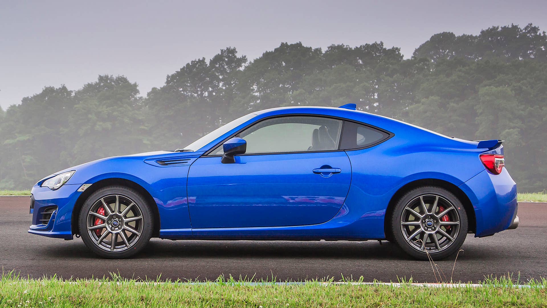 2017 Subaru BRZ side view
