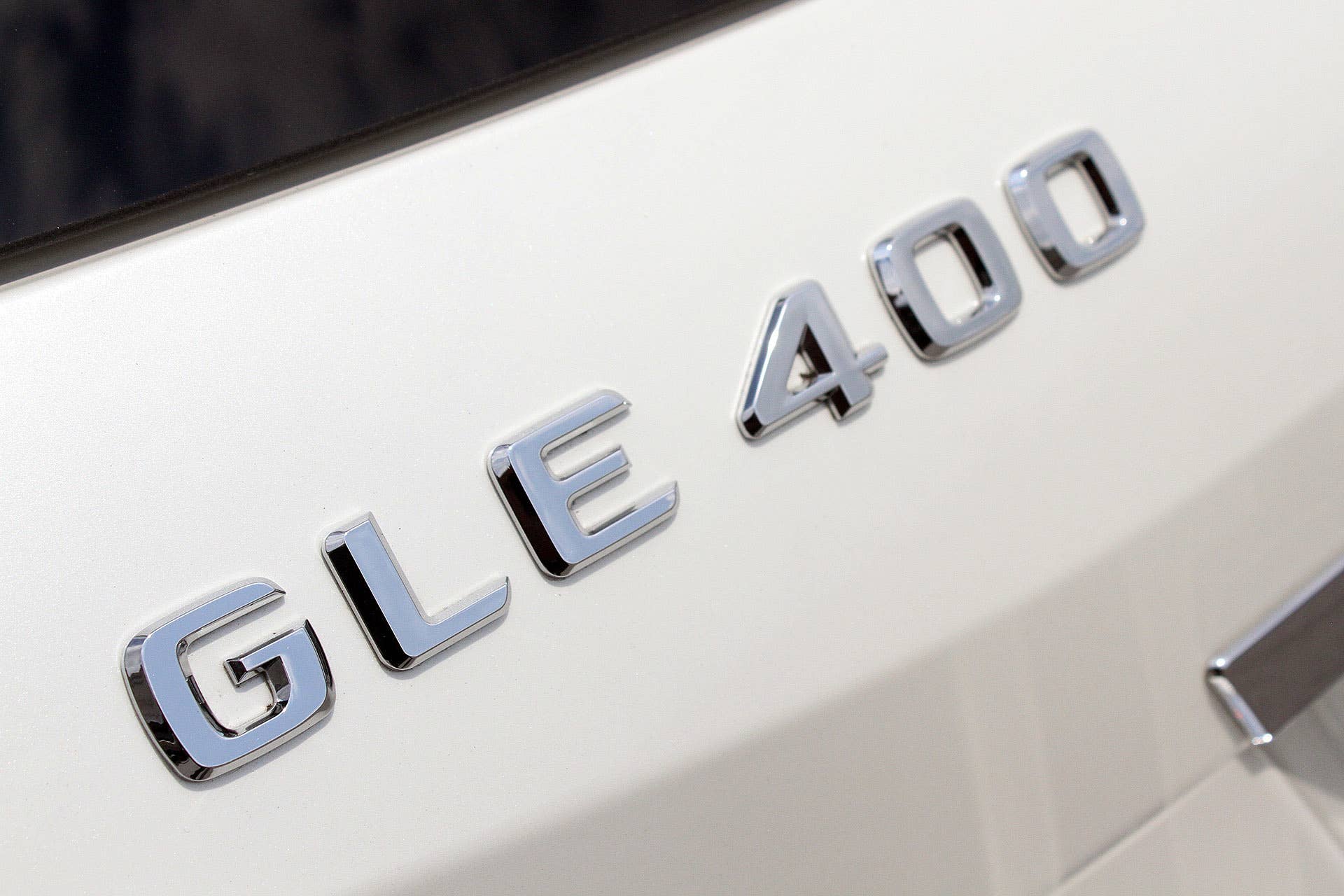 2016 Mercedes-Benz GLE badge
