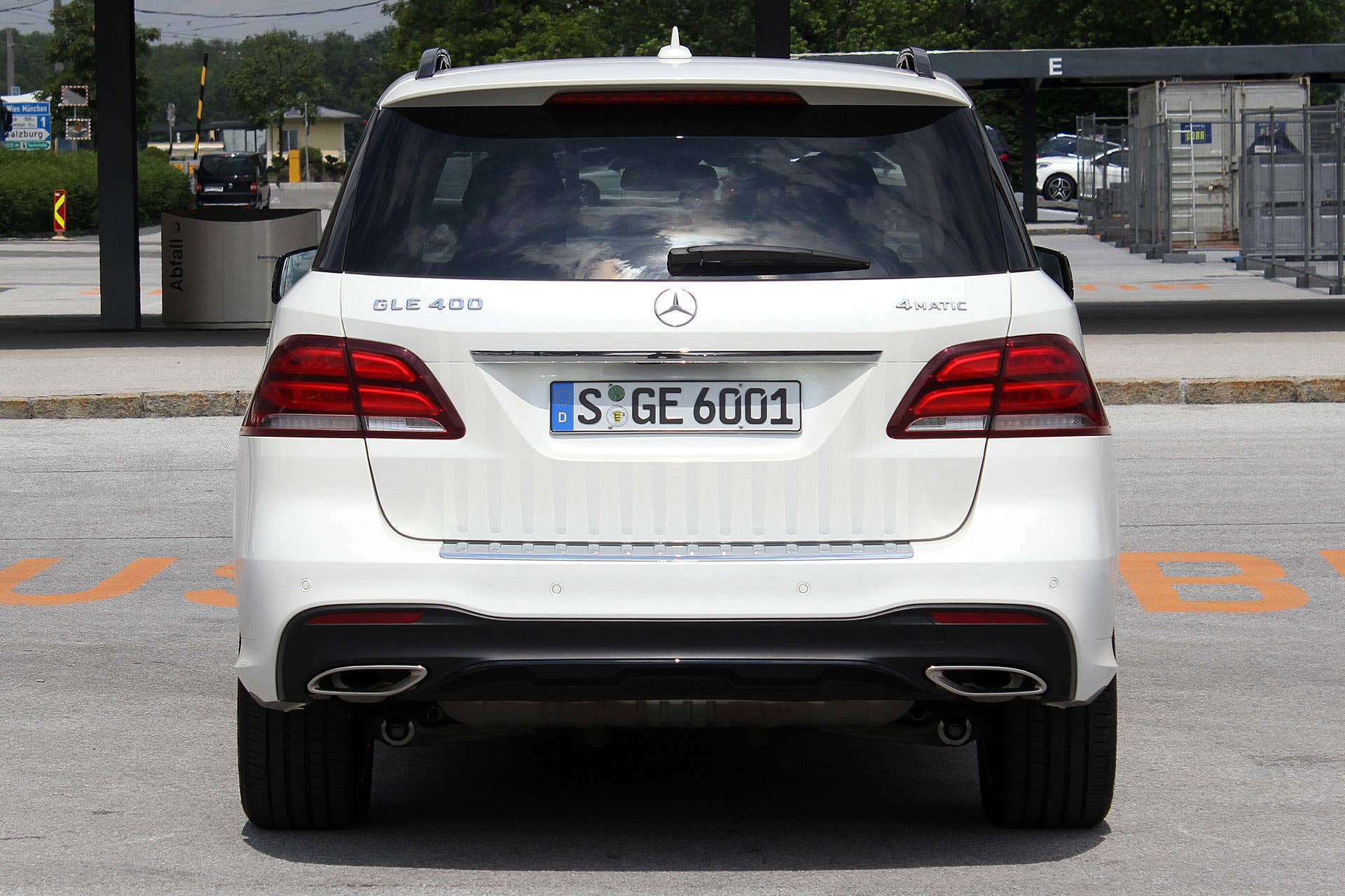 2016 Mercedes-Benz GLE rear view