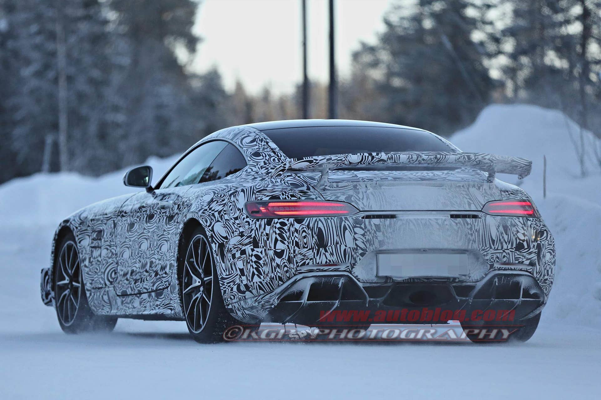 Mercedes-AMG GT R rear