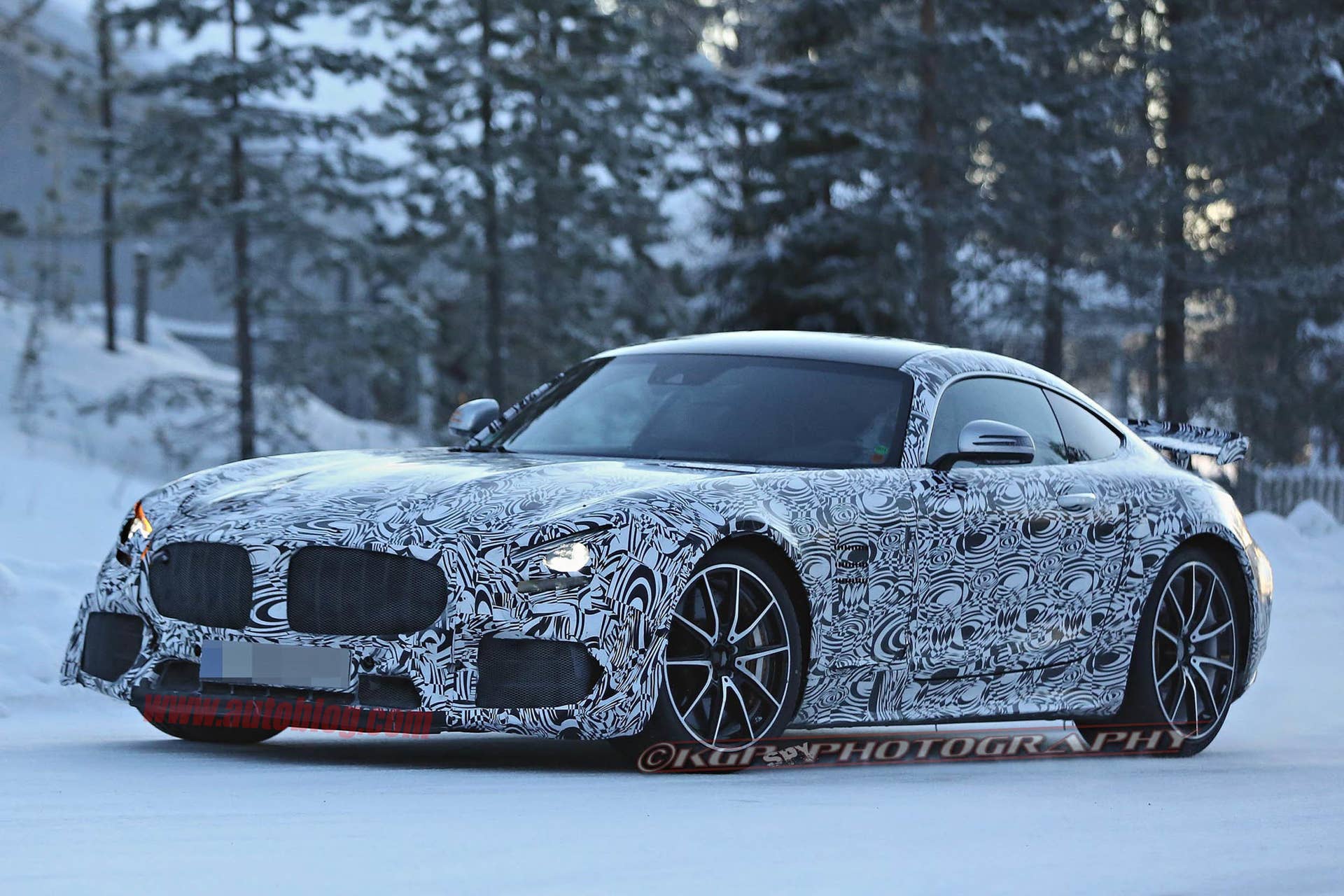Mercedes-AMG GT R spied front 3/4