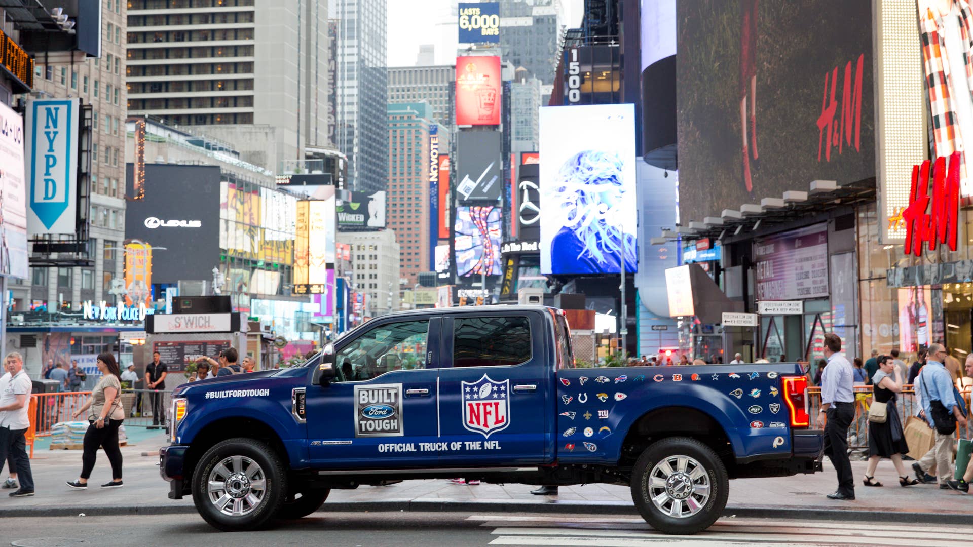 Ford F-Series NFL Sponsorship Times Square Side Exterior