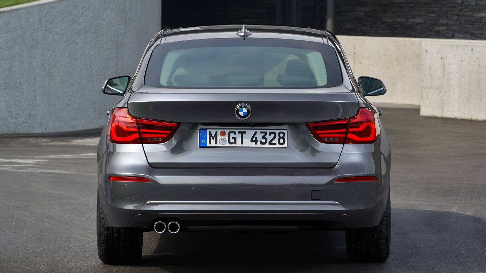 2017 BMW 3 Series Gran Turismo Luxury rear