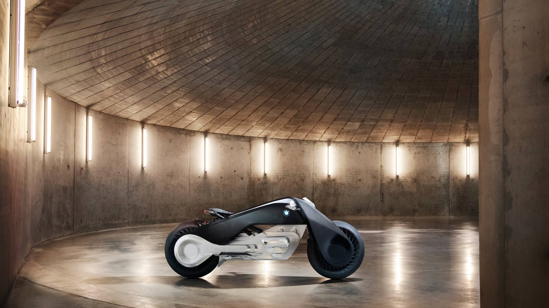 BMW Motorrad Next 100 profile