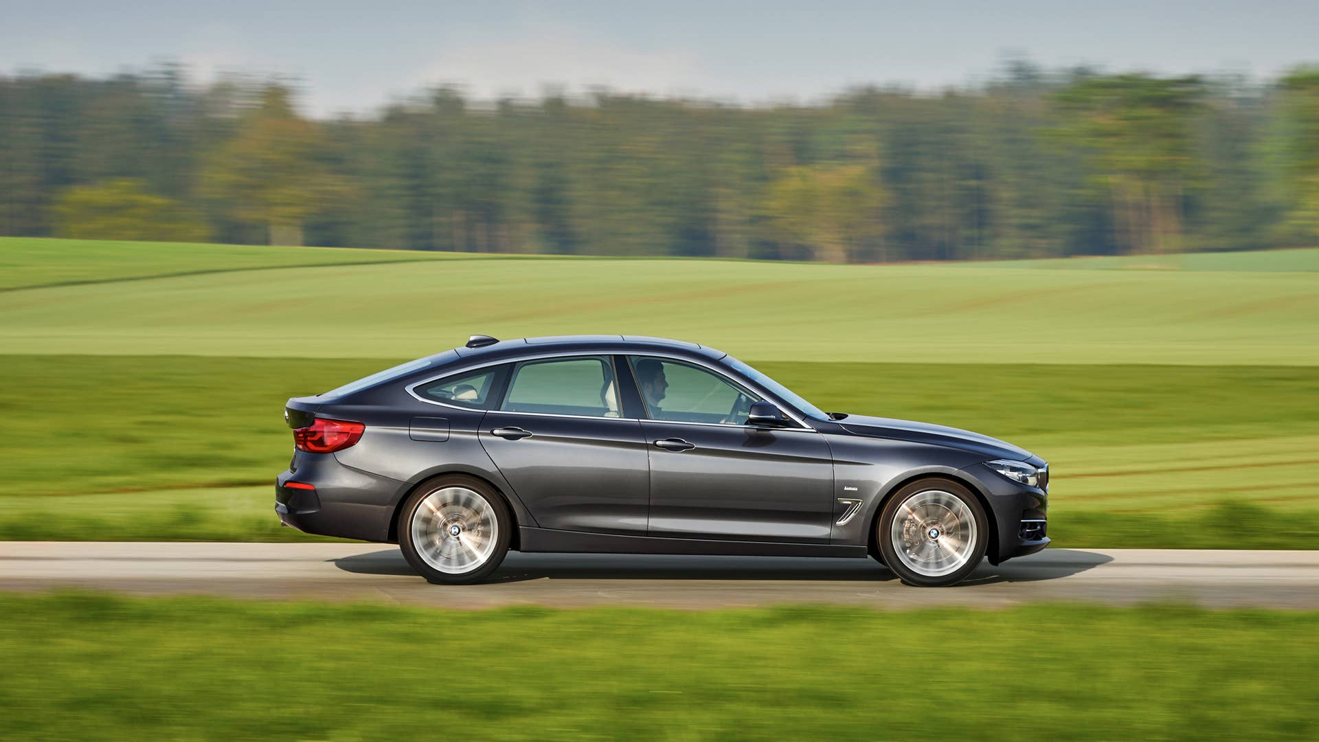 2017 BMW 3 Series Gran Turismo Luxury profile moving