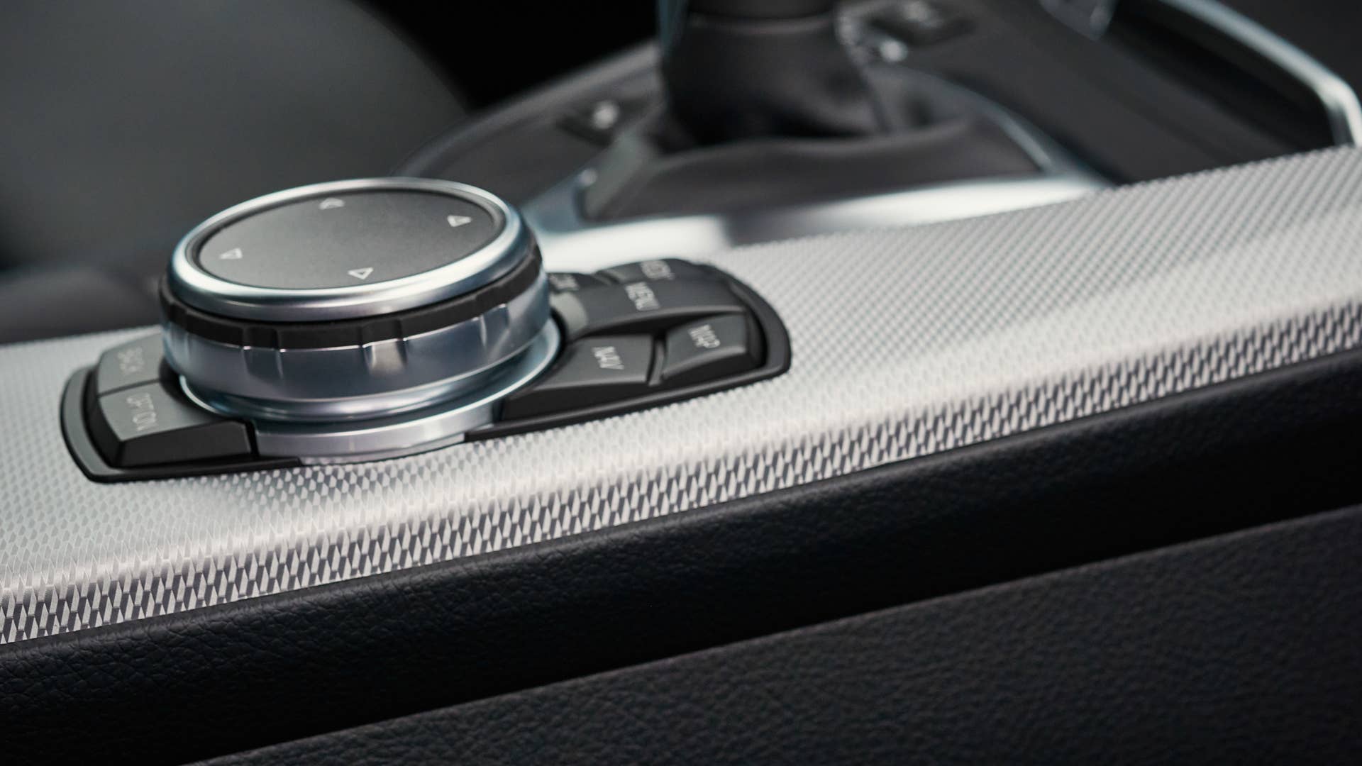 2017 BMW 3 Series Gran Turismo M Sport controls