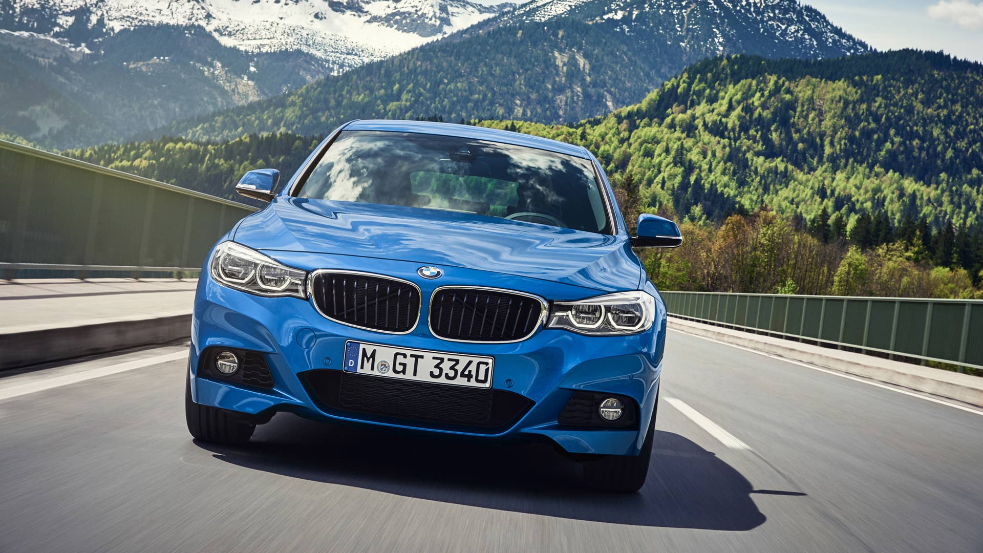 2017 BMW 3 Series Gran Turismo M Sport front