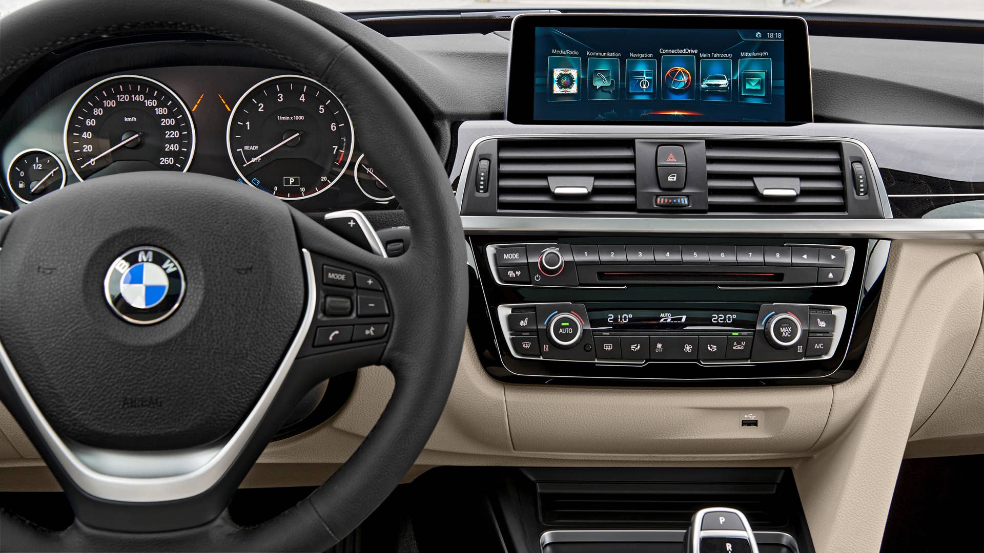 2017 BMW 3 Series Gran Turismo Luxury dashboard