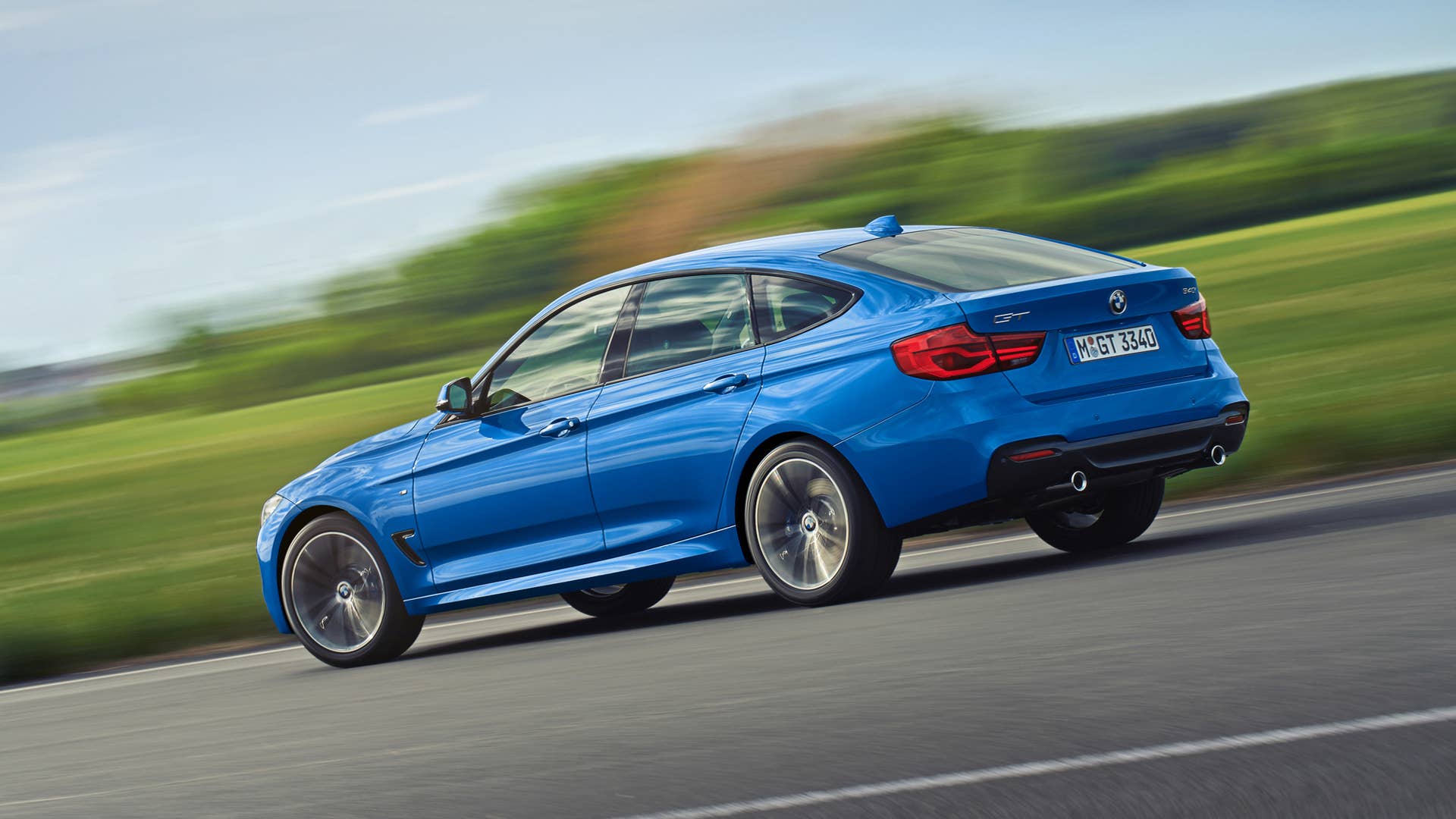 2017 BMW 3 Series Gran Turismo M Sport rear 3/4