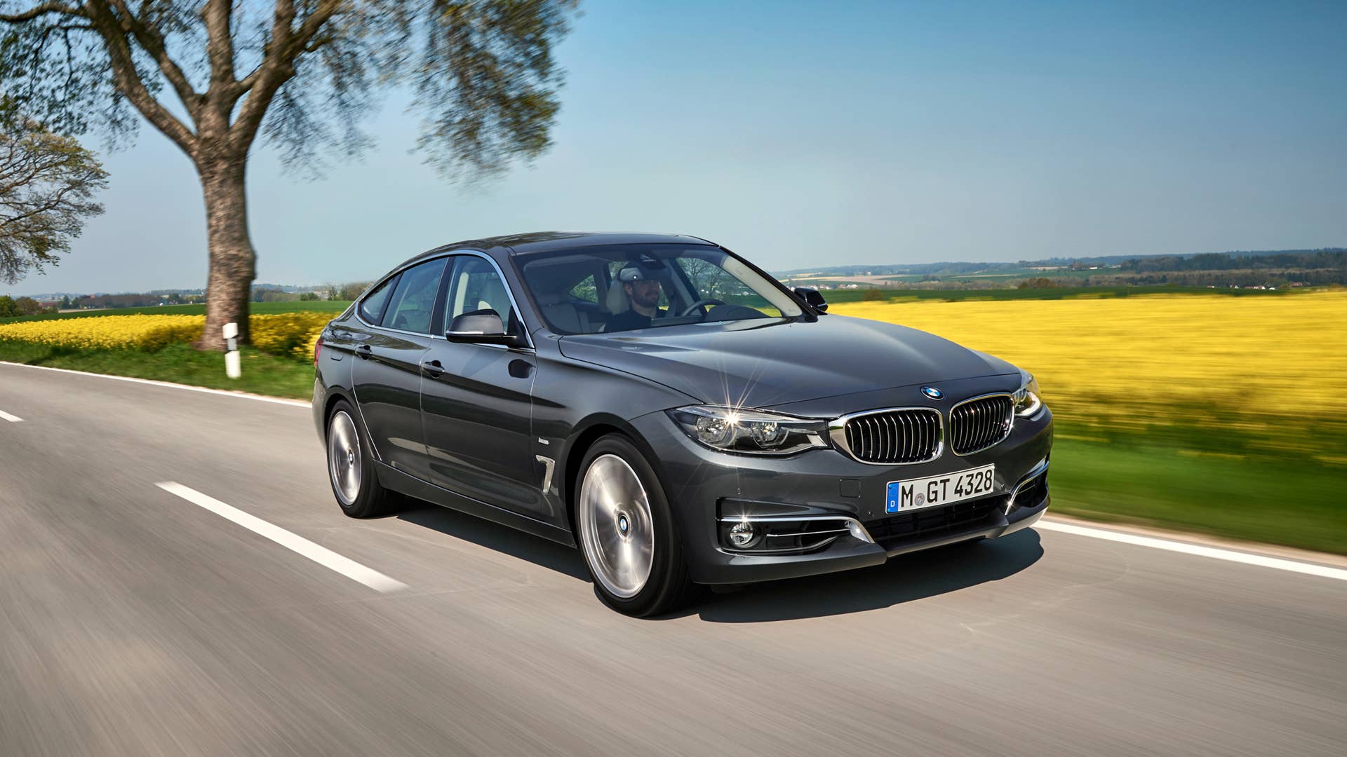 2017 BMW 3 Series Gran Turismo Luxury front 3/4 exterior