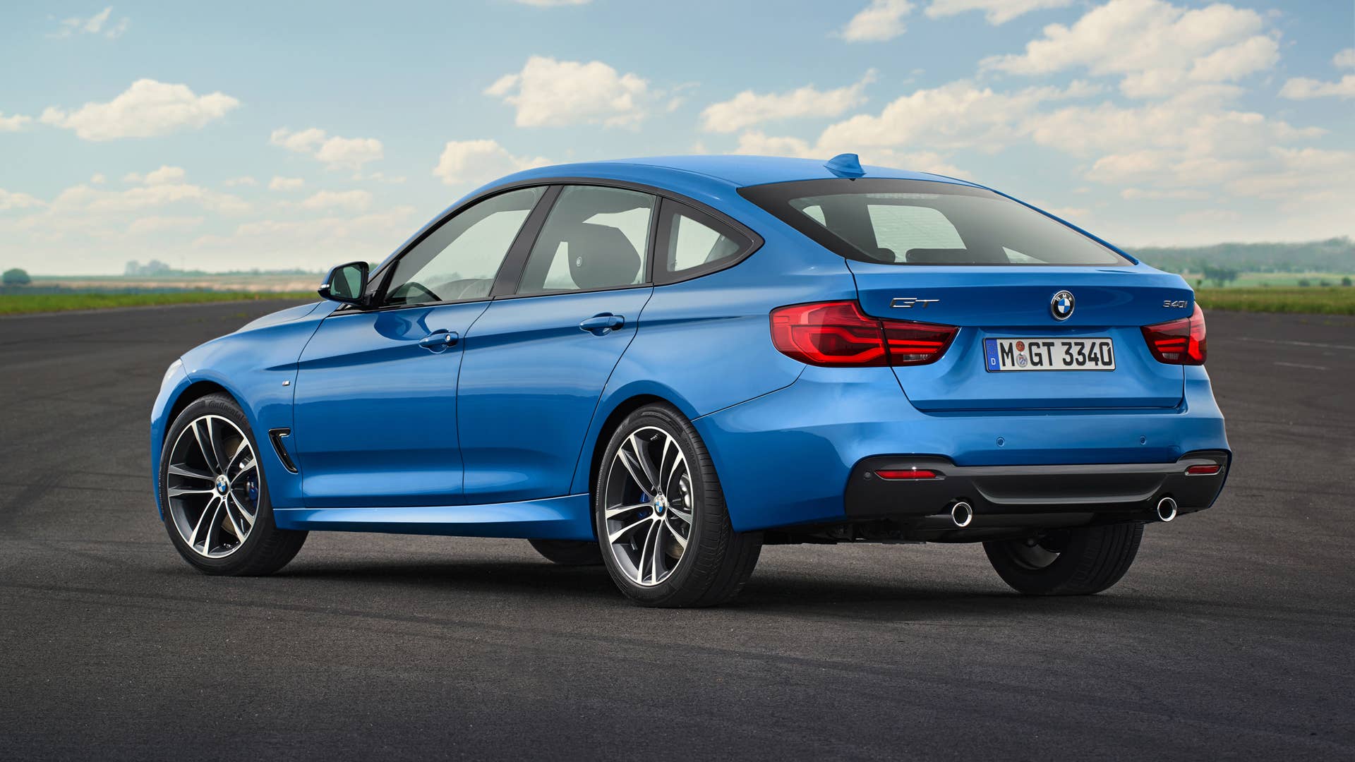 2017 BMW 3 Series Gran Turismo M Sport static rear 3/4