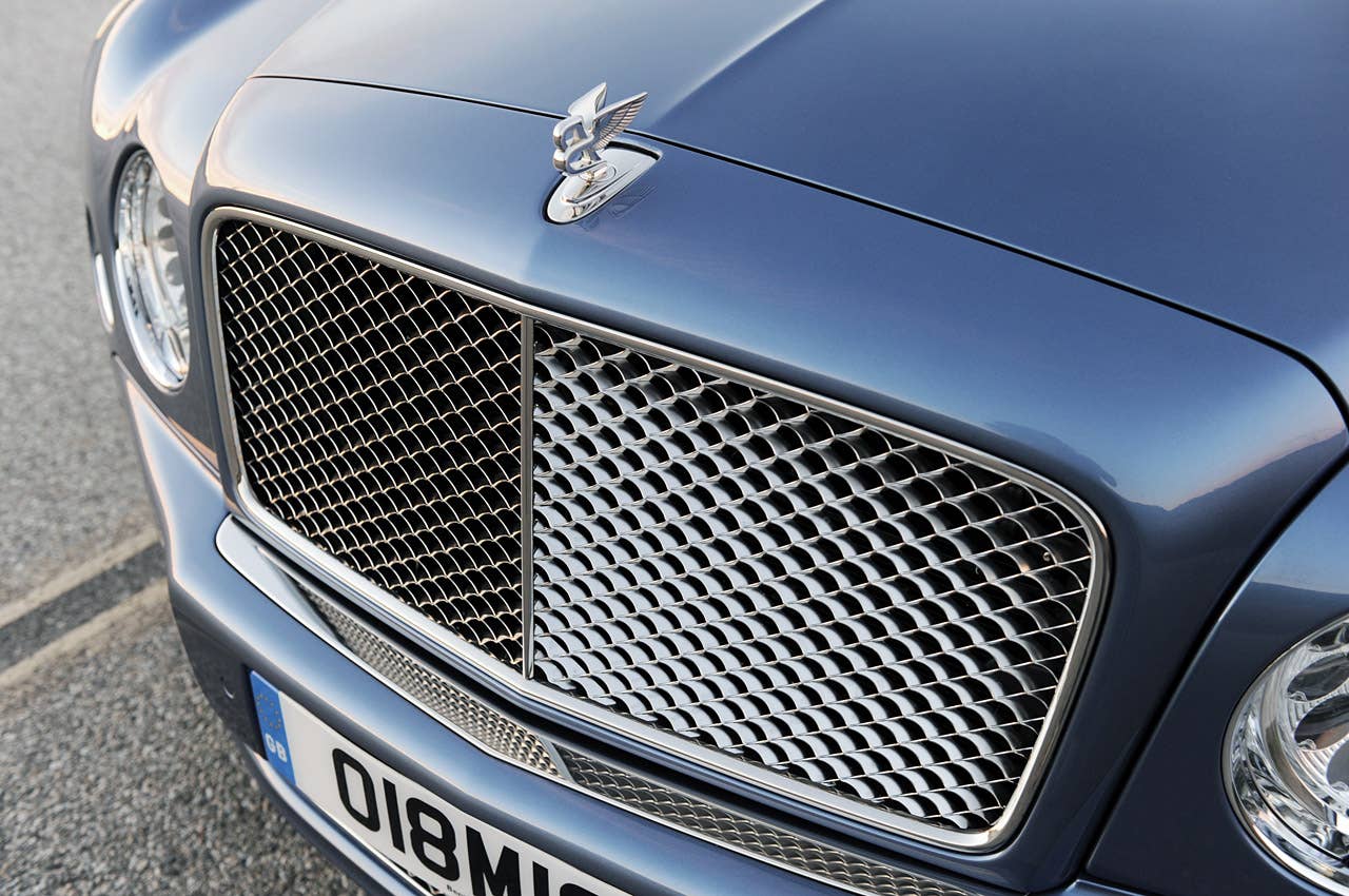 2011 Bentley Mulsanne front detail