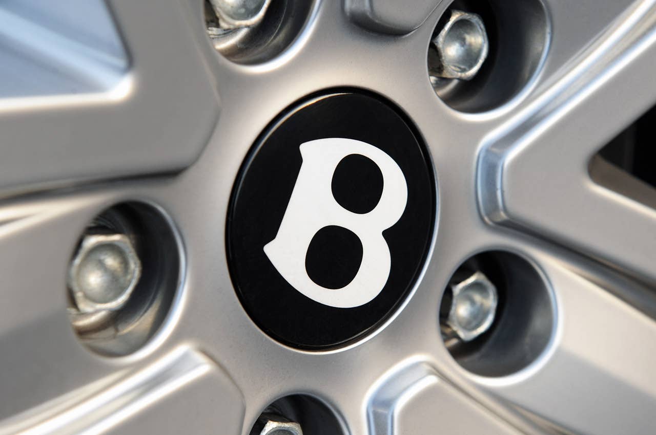 2011 Bentley Mulsanne wheel detail